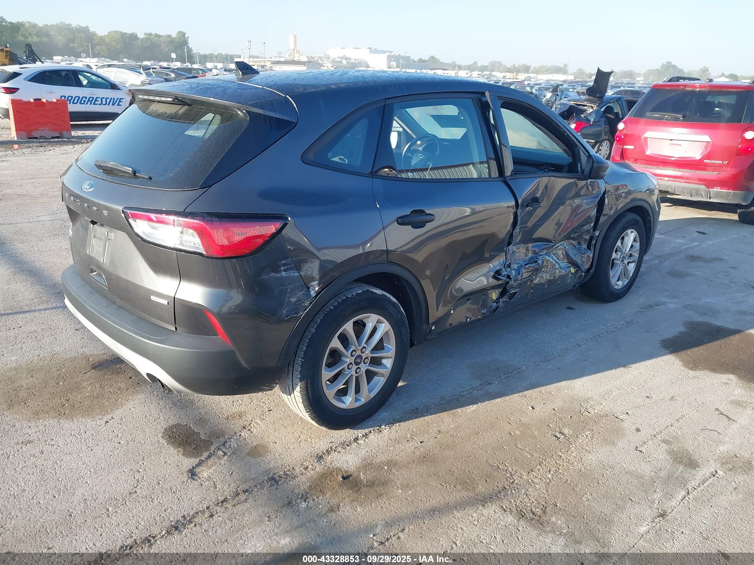 FORD ESCAPE image 4