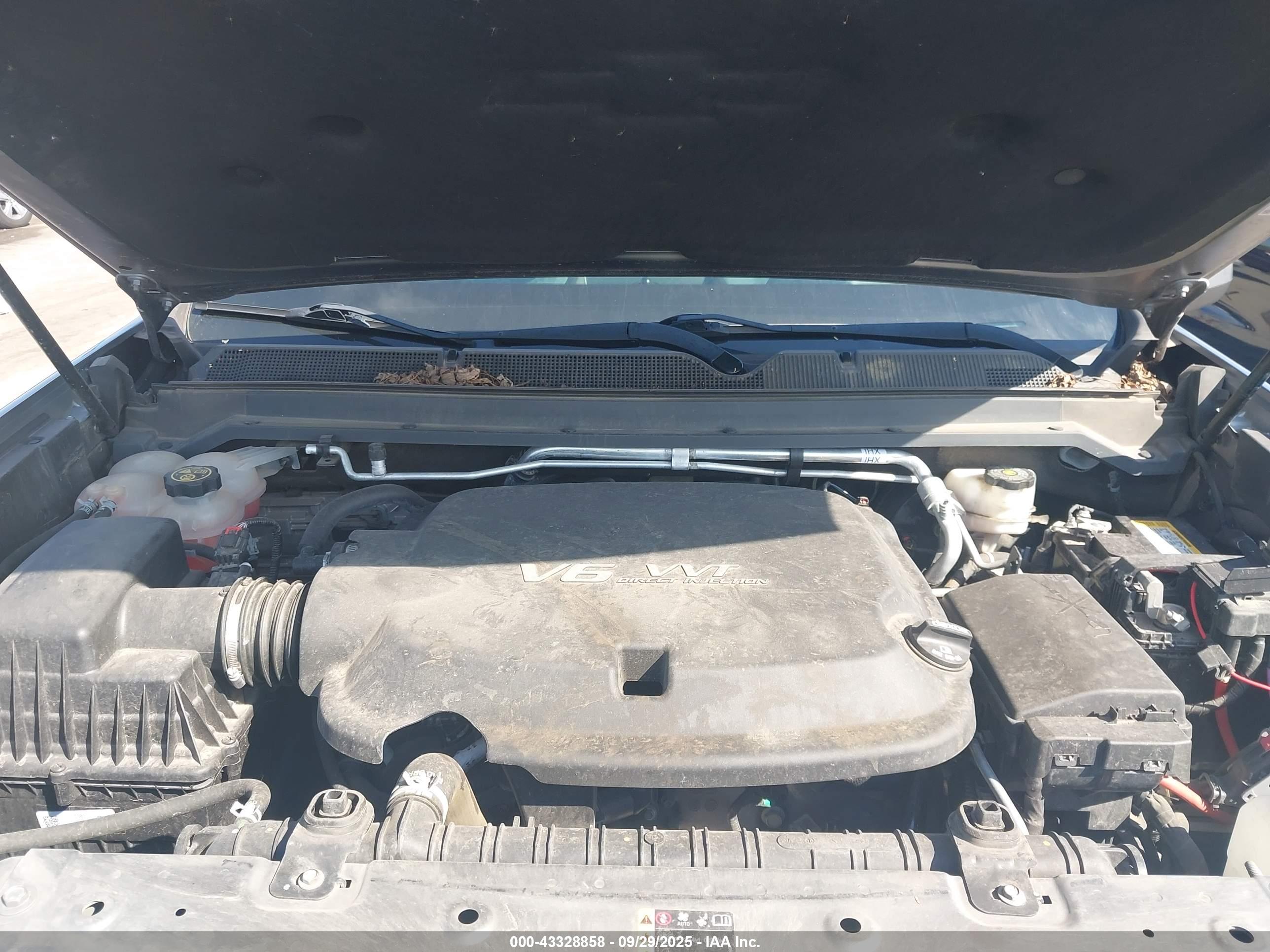 CHEVROLET COLORADO image 10