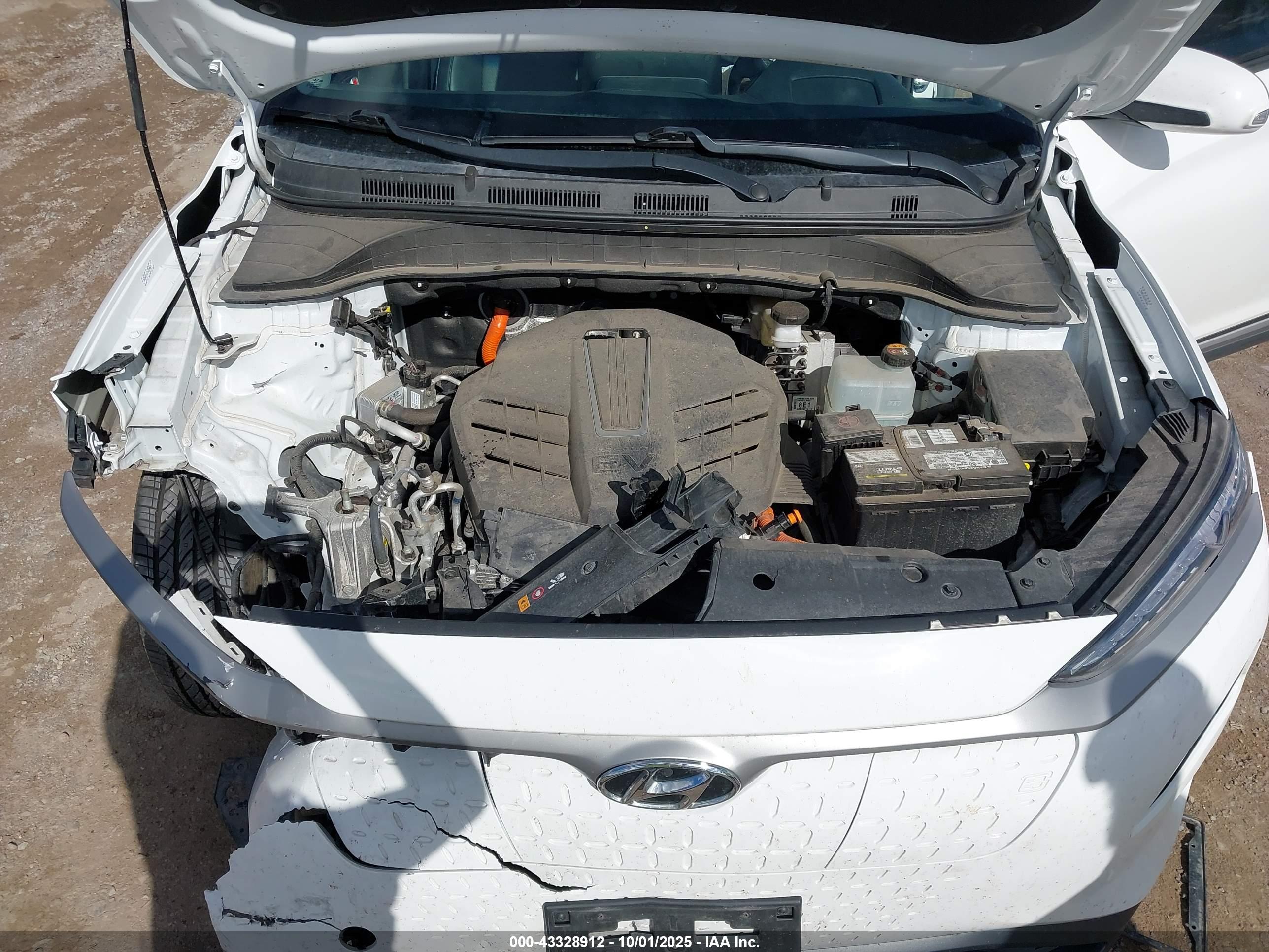 HYUNDAI KONA image 10