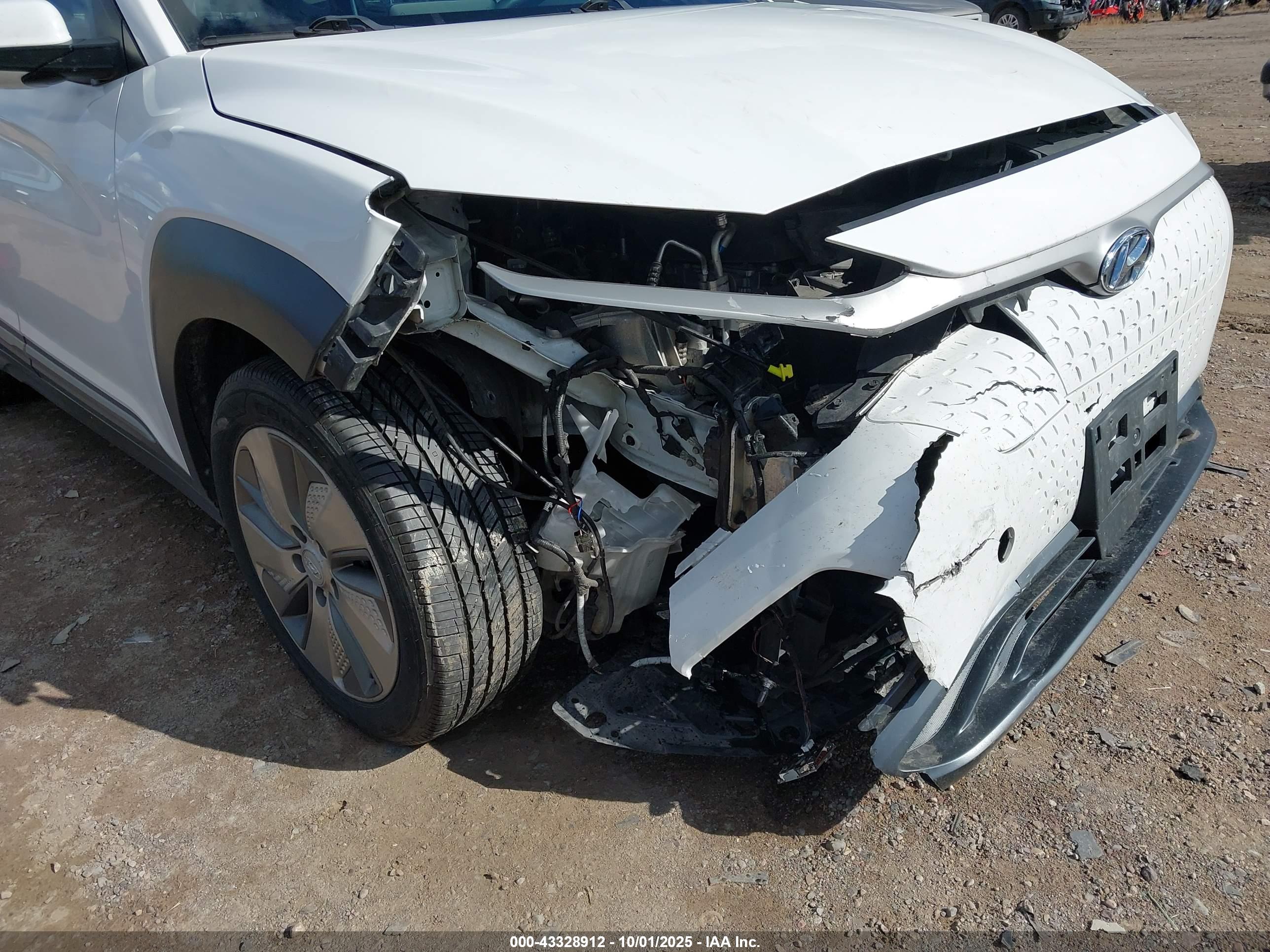 HYUNDAI KONA image 6