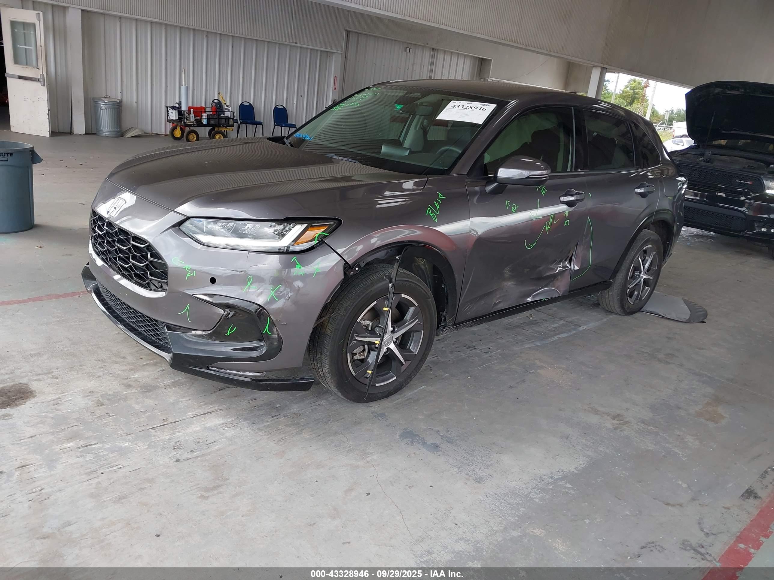 HONDA HR-V image 2