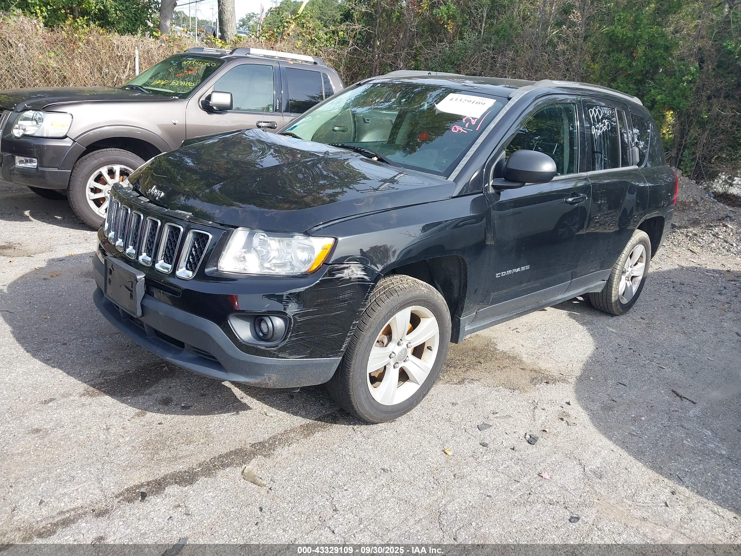 JEEP COMPASS image 2