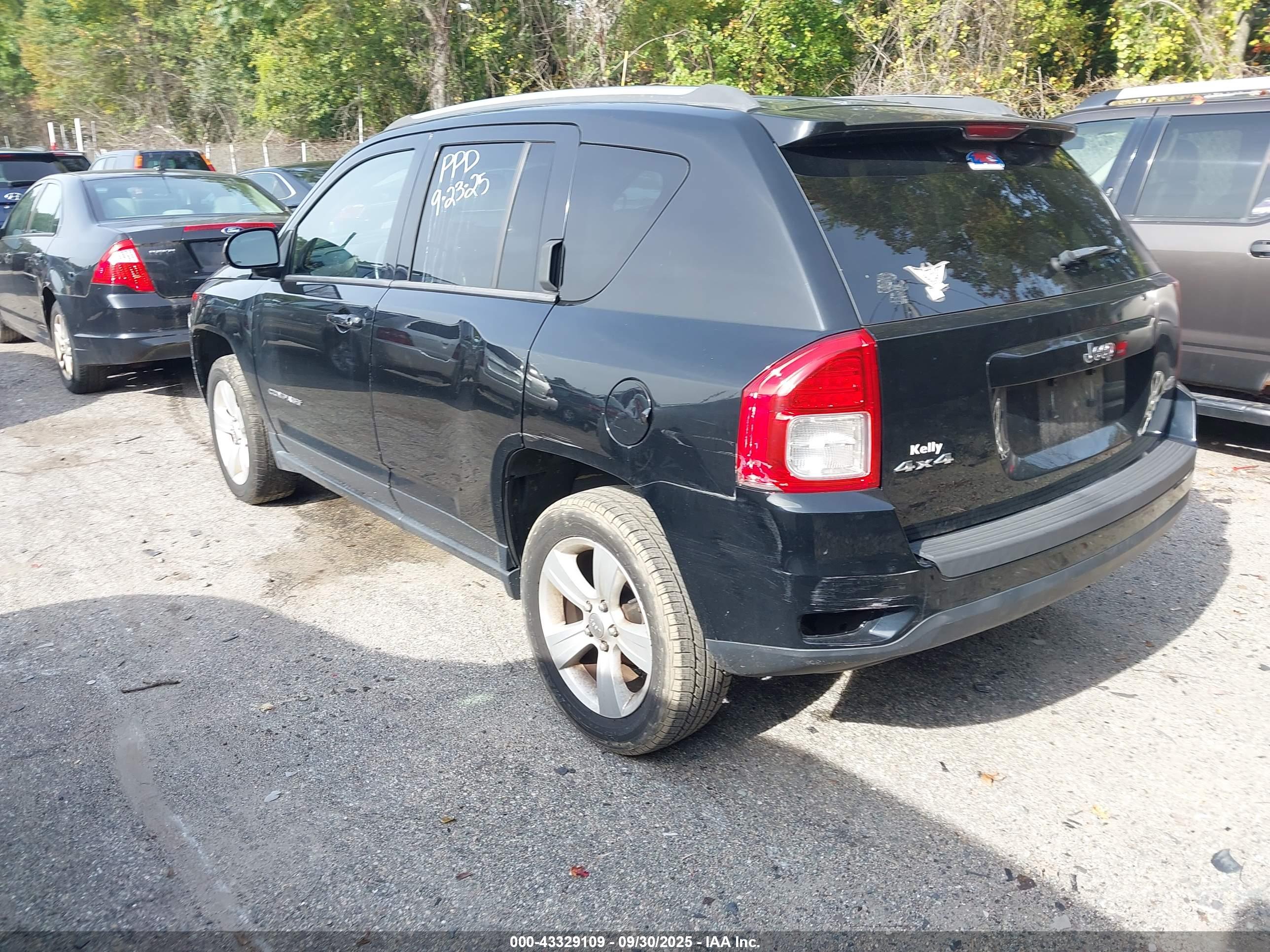 JEEP COMPASS image 3