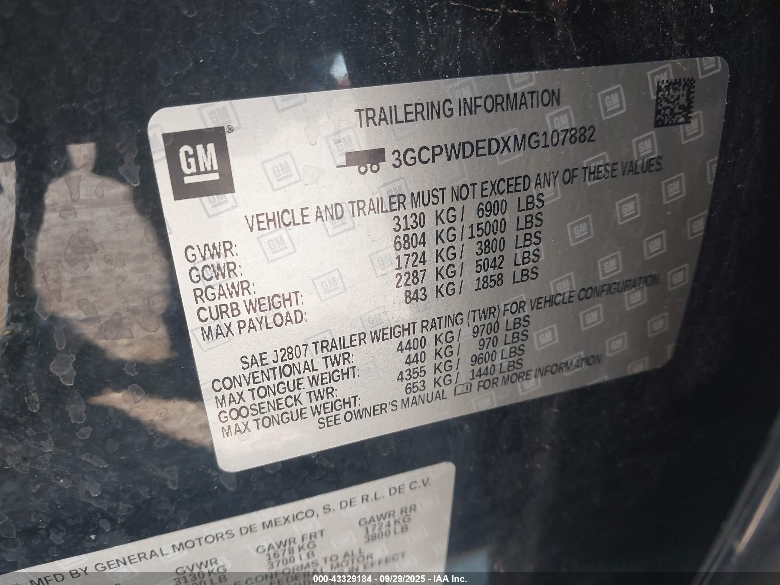 CHEVROLET SILVERADO image 9