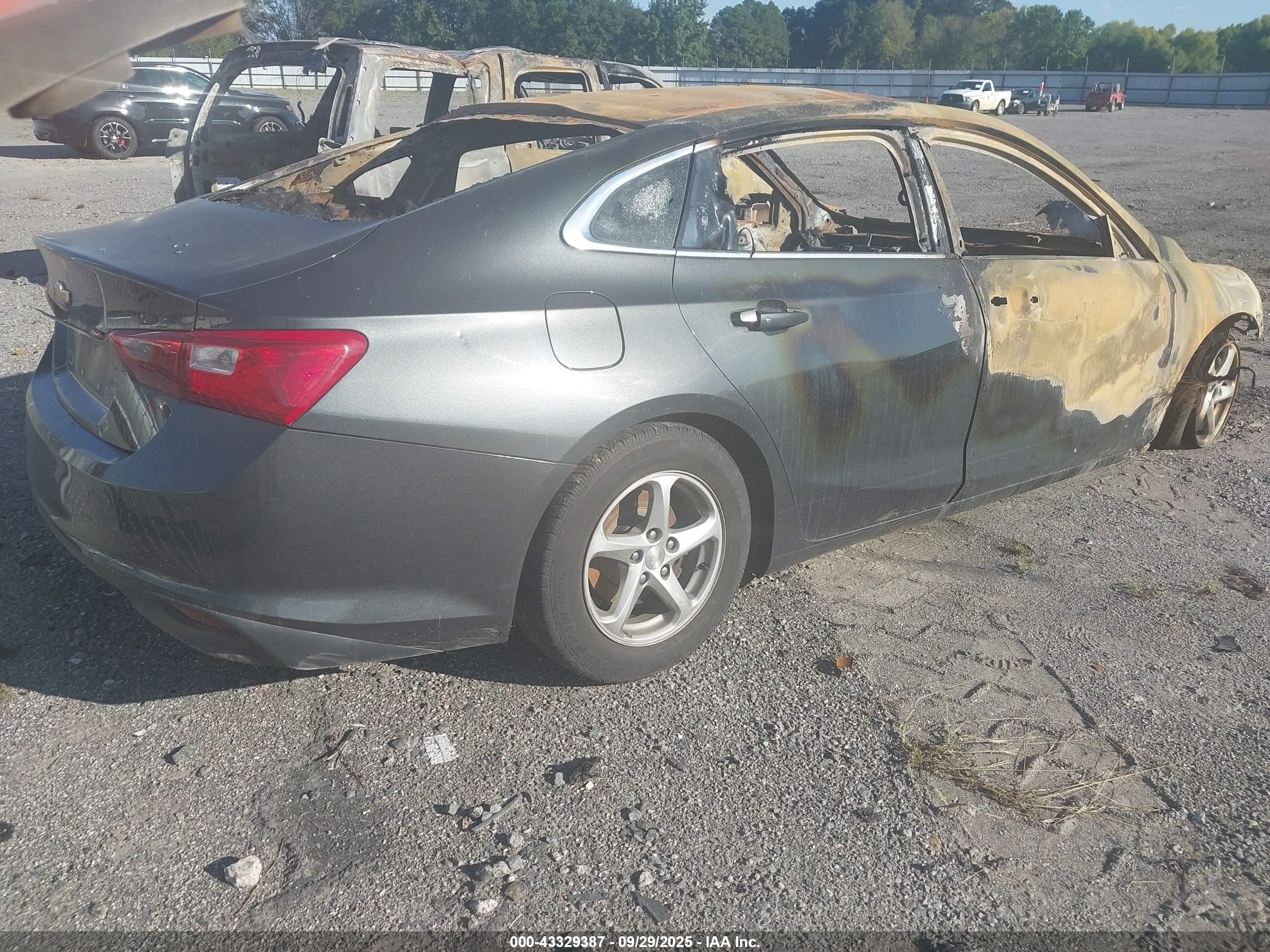 CHEVROLET MALIBU image 4
