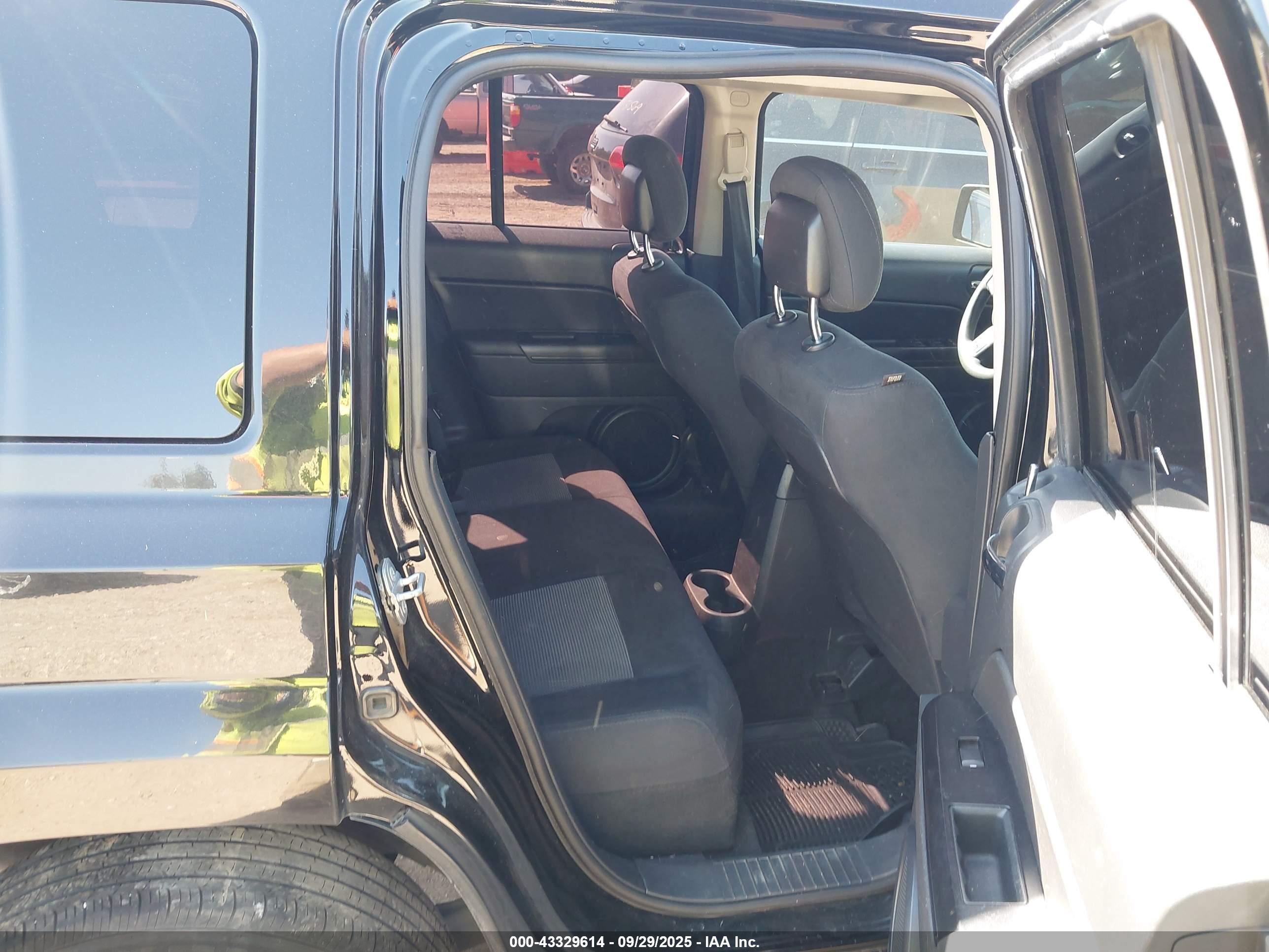 JEEP PATRIOT image 8