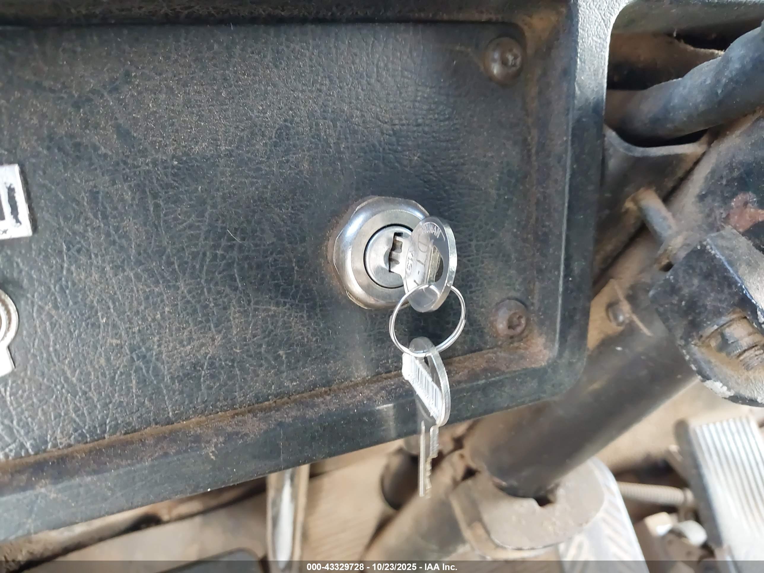 KENWORTH CONSTRUCTION image 11