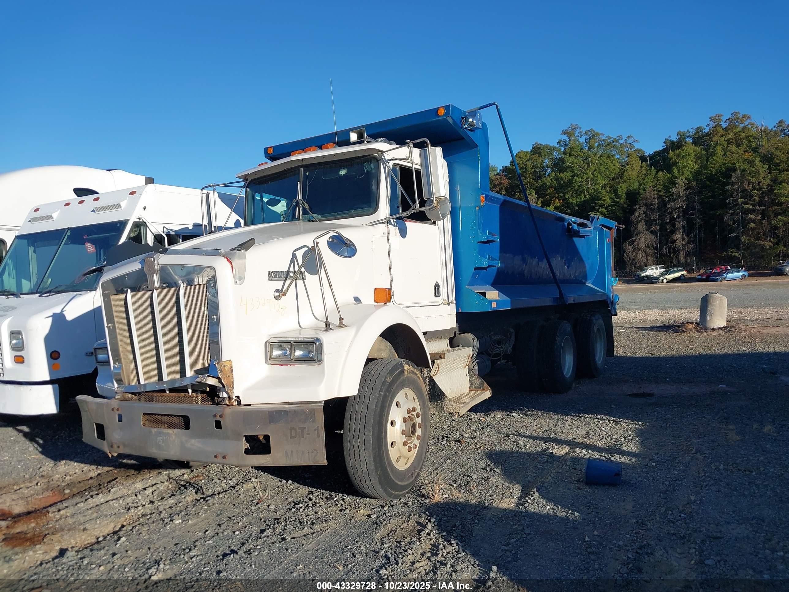 KENWORTH CONSTRUCTION image 2