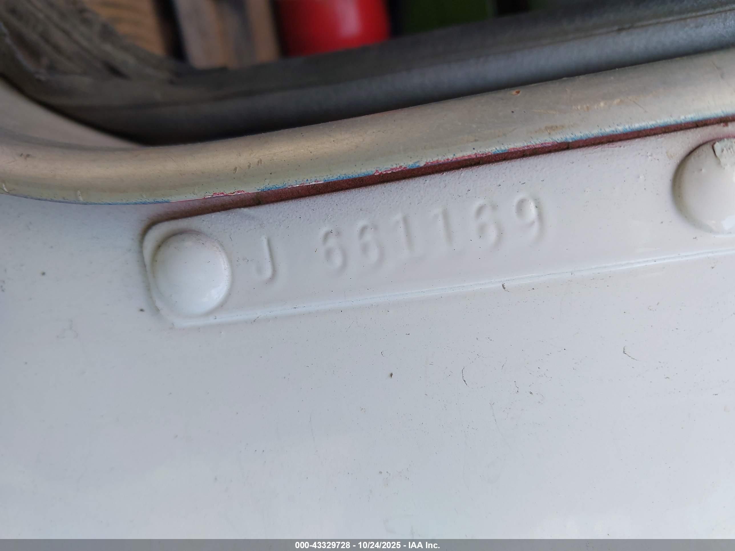 KENWORTH CONSTRUCTION image 9