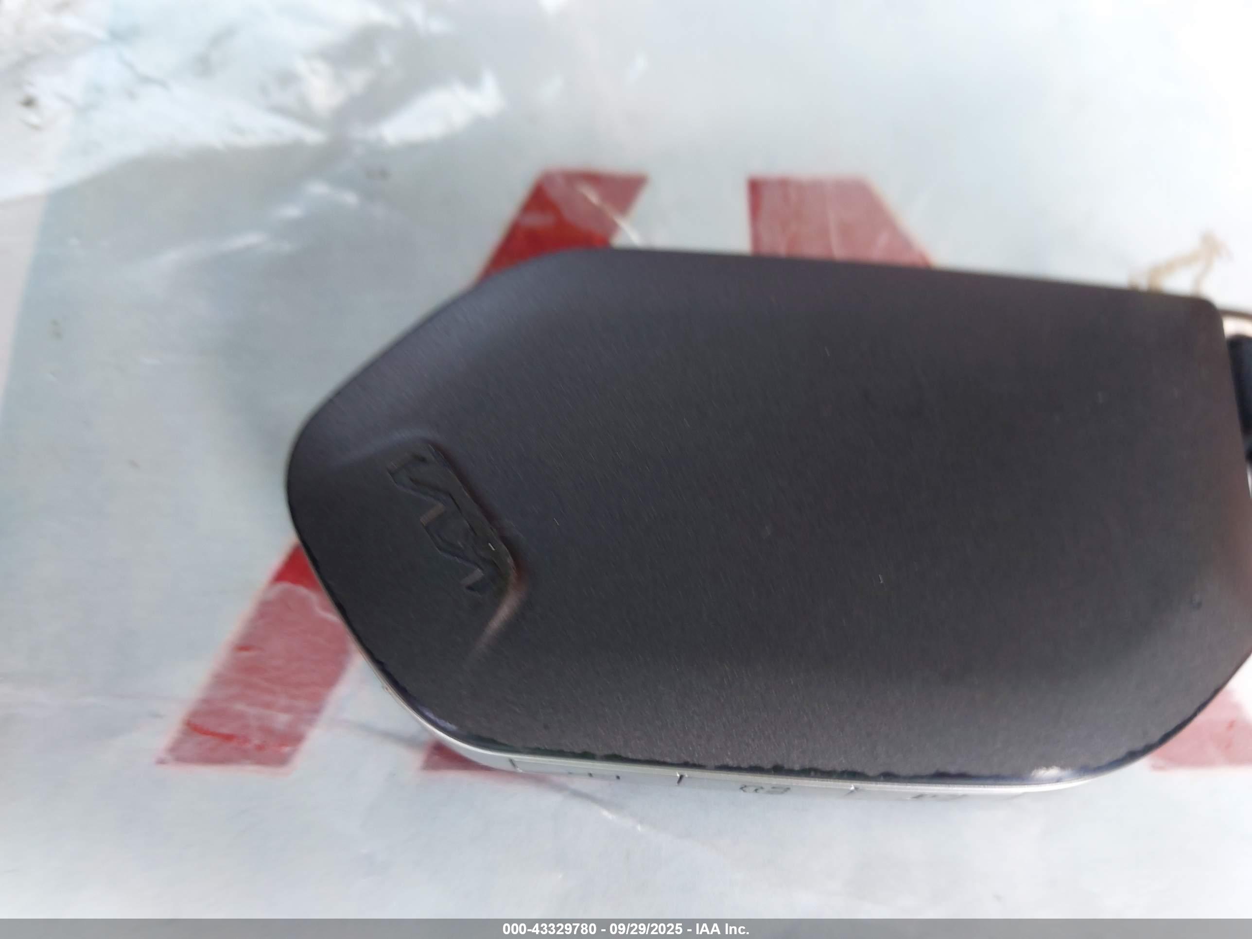 KIA K5 image 11