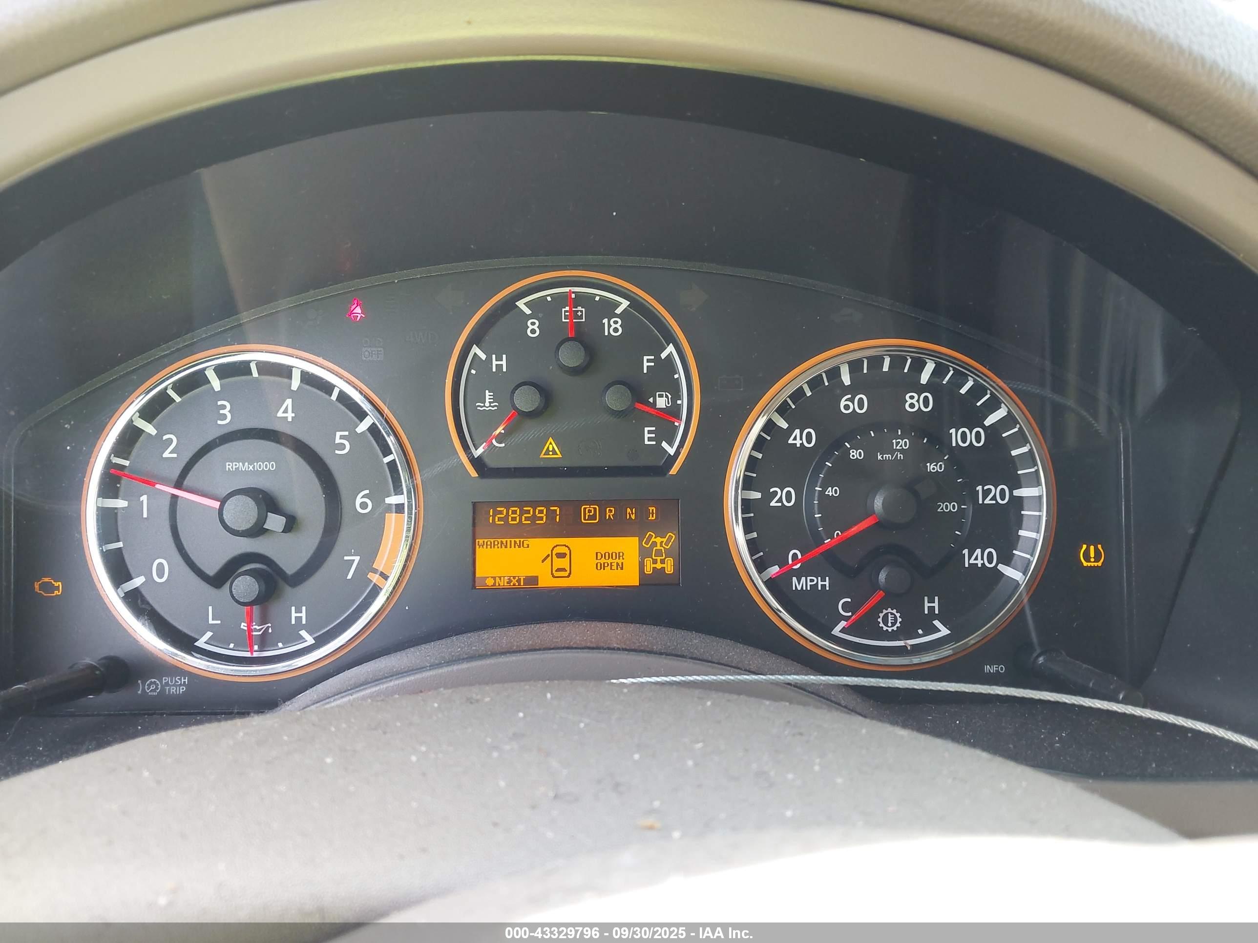 NISSAN ARMADA image 7
