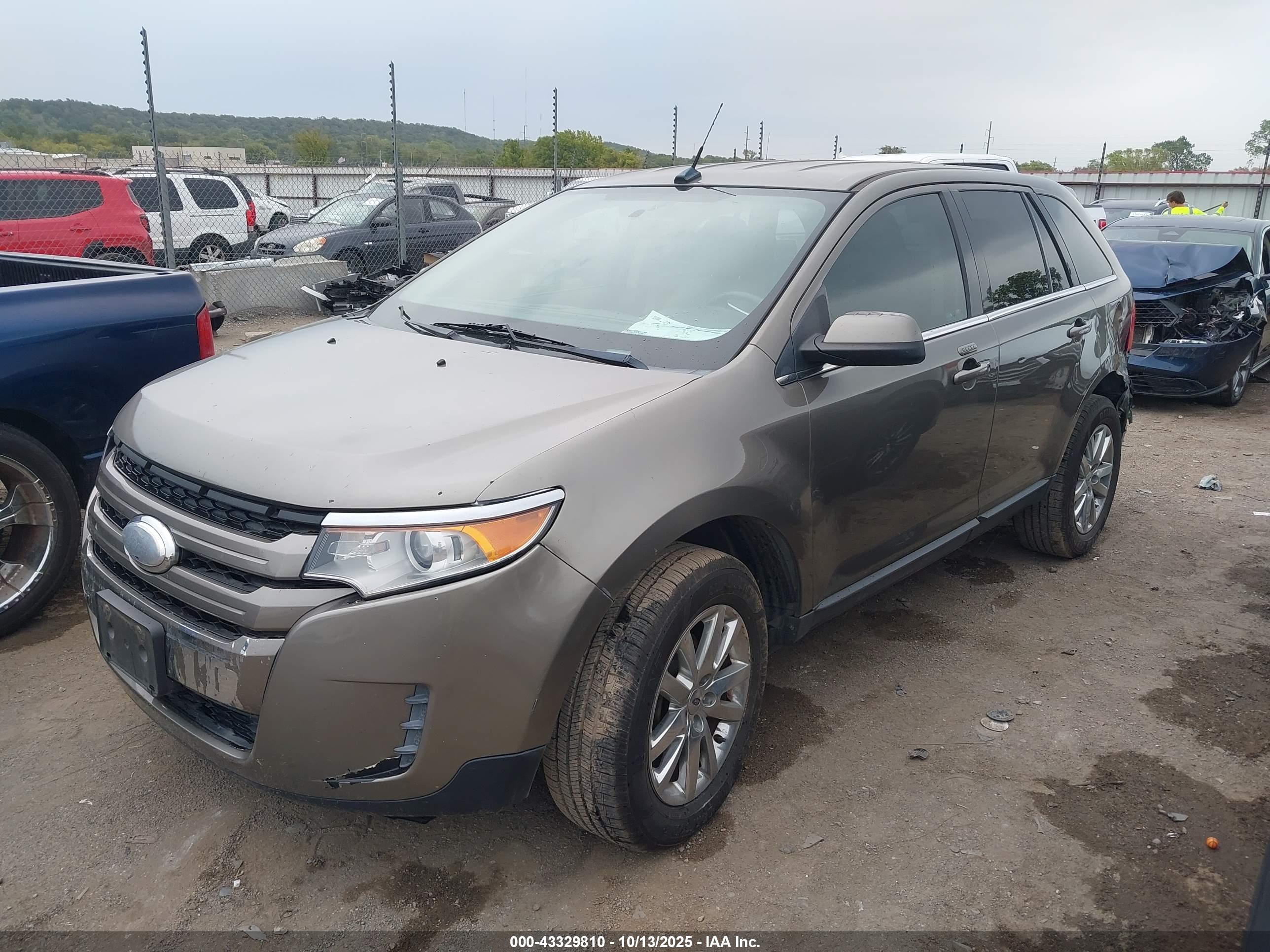FORD EDGE image 2