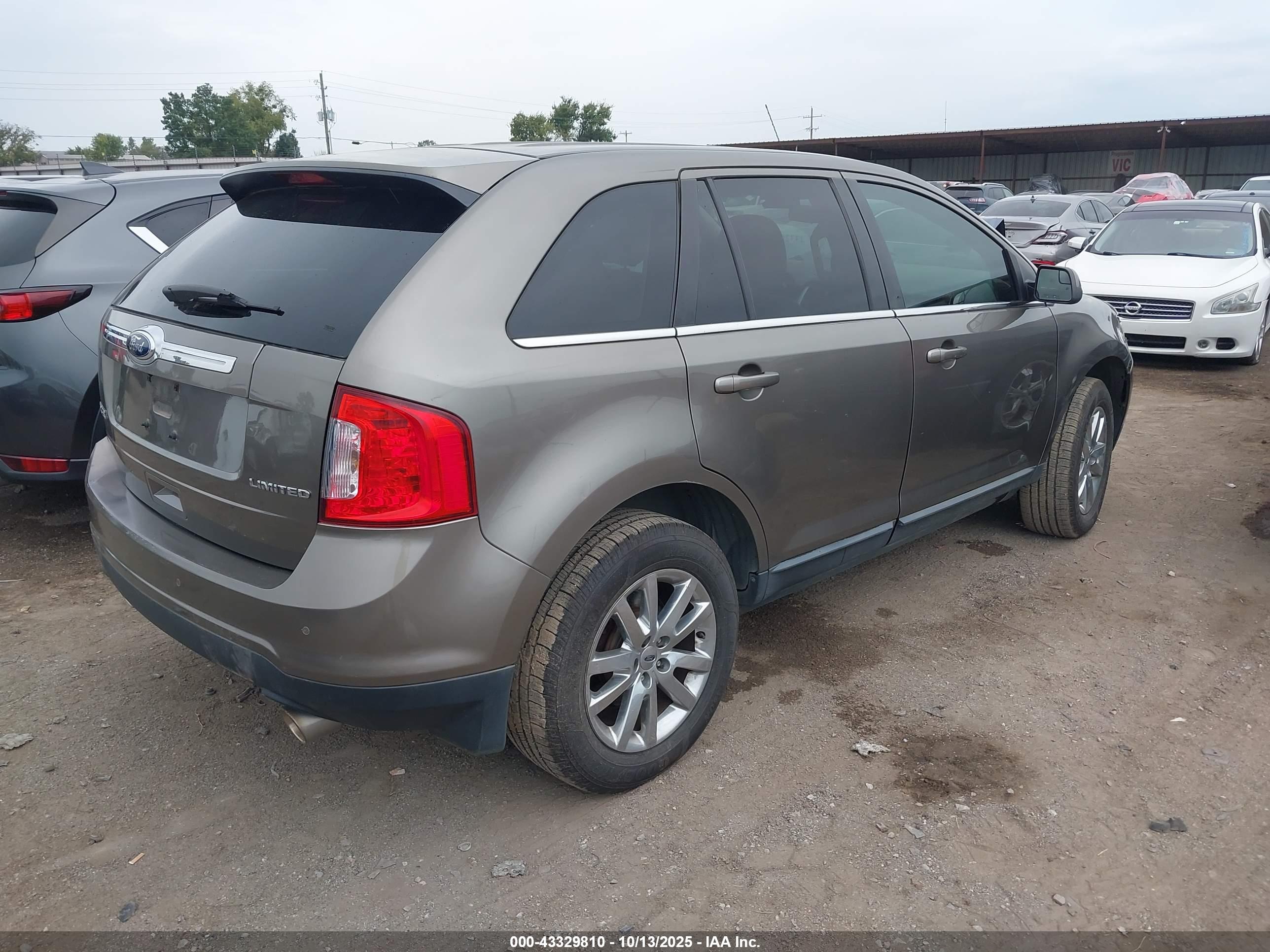 FORD EDGE image 4