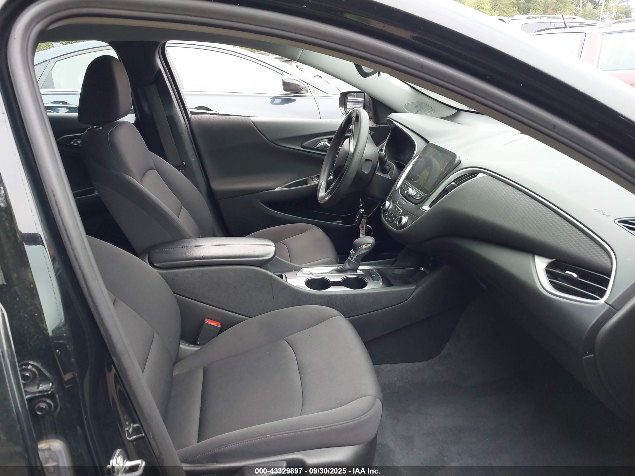 CHEVROLET MALIBU image 5