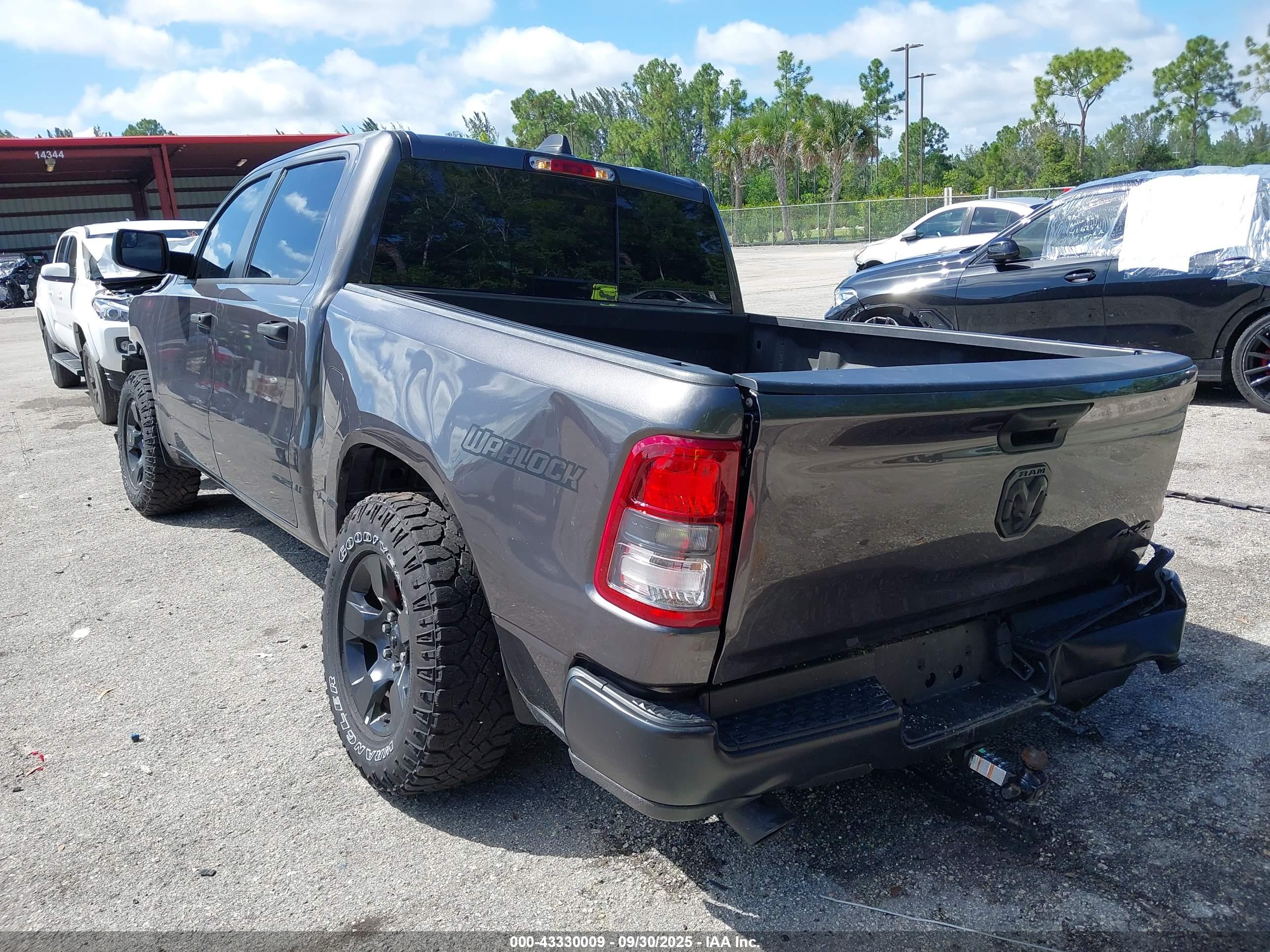 RAM 1500 image 3