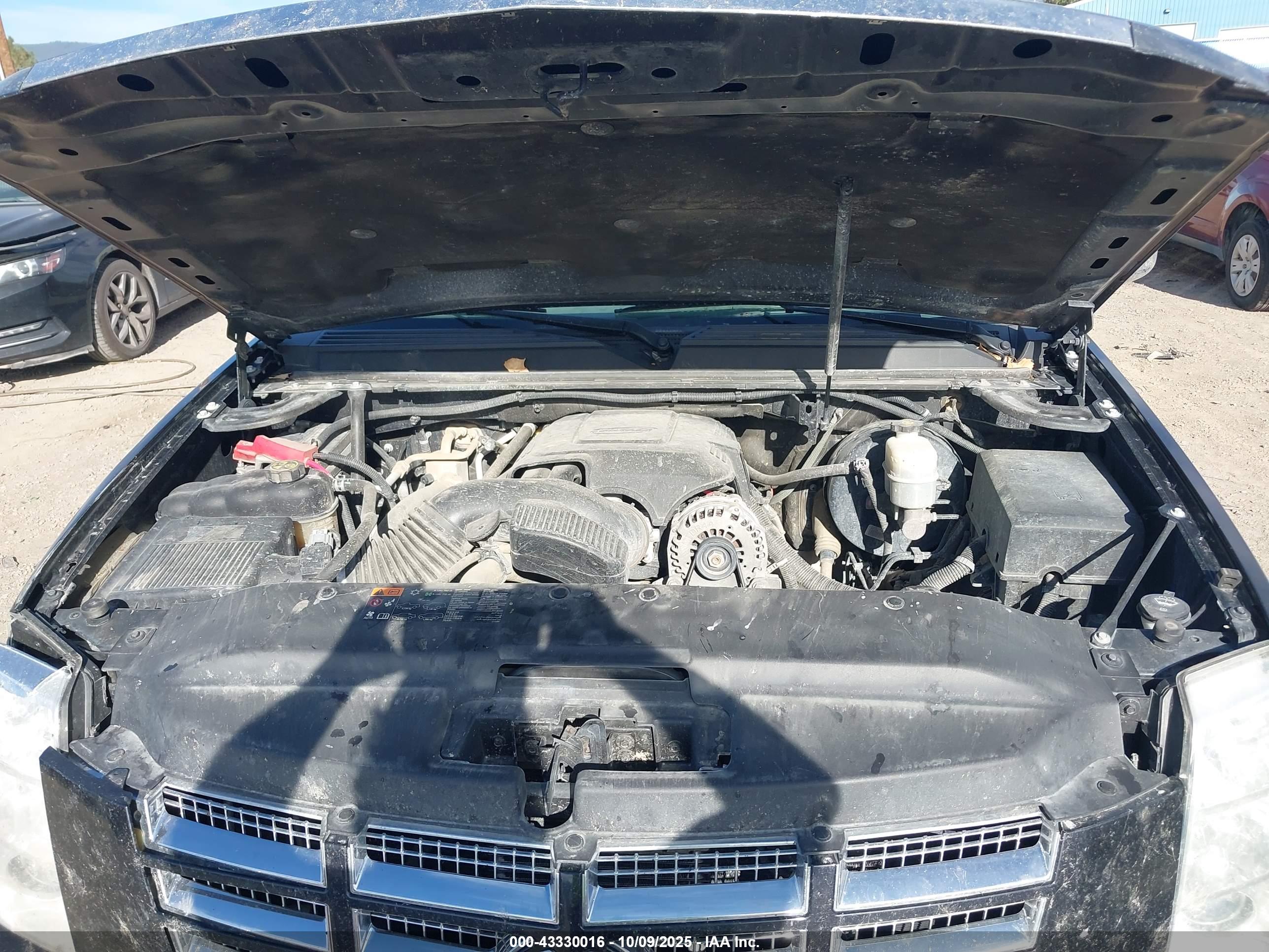 CADILLAC ESCALADE image 10