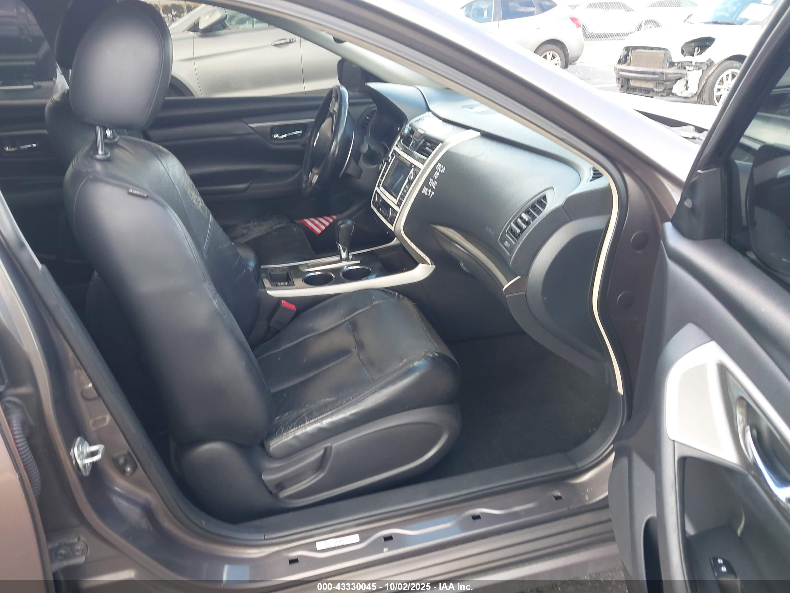 NISSAN ALTIMA image 5