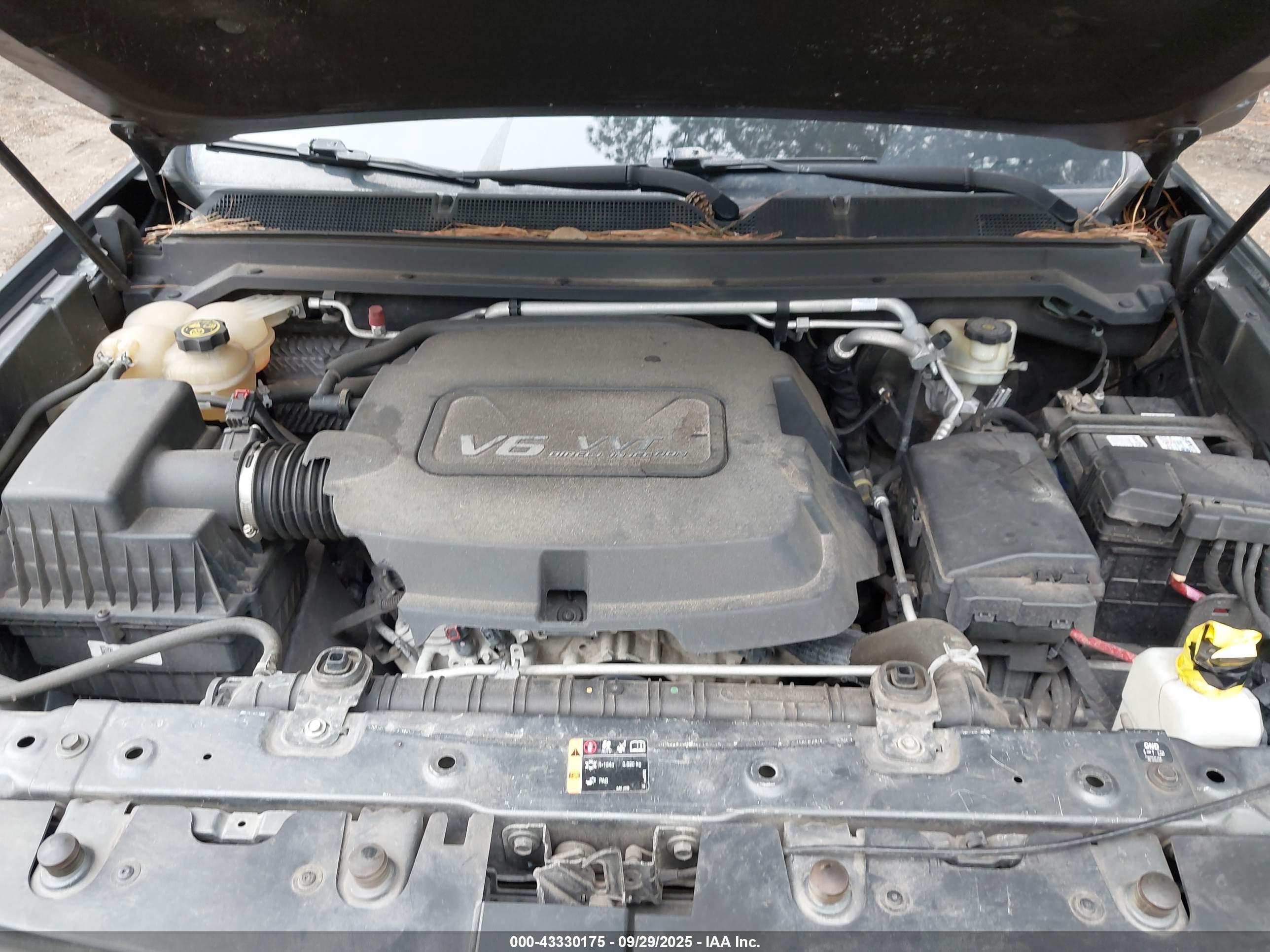 CHEVROLET COLORADO image 10