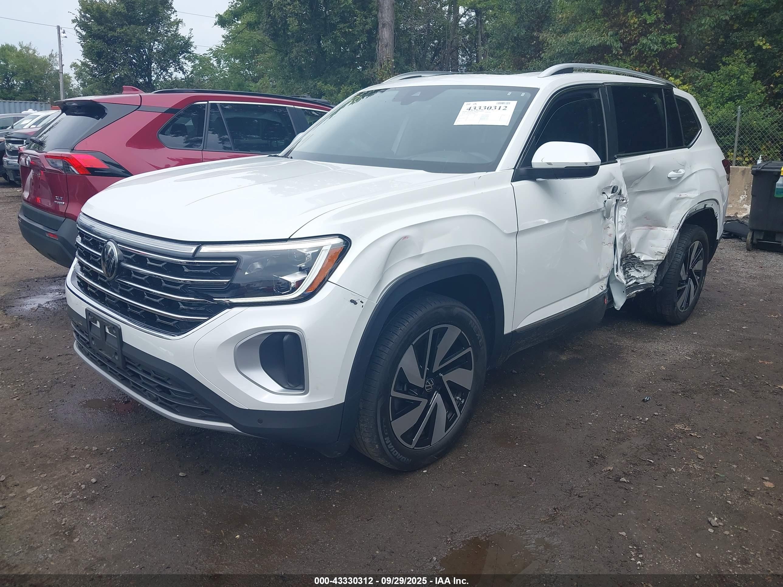 VOLKSWAGEN ATLAS image 2