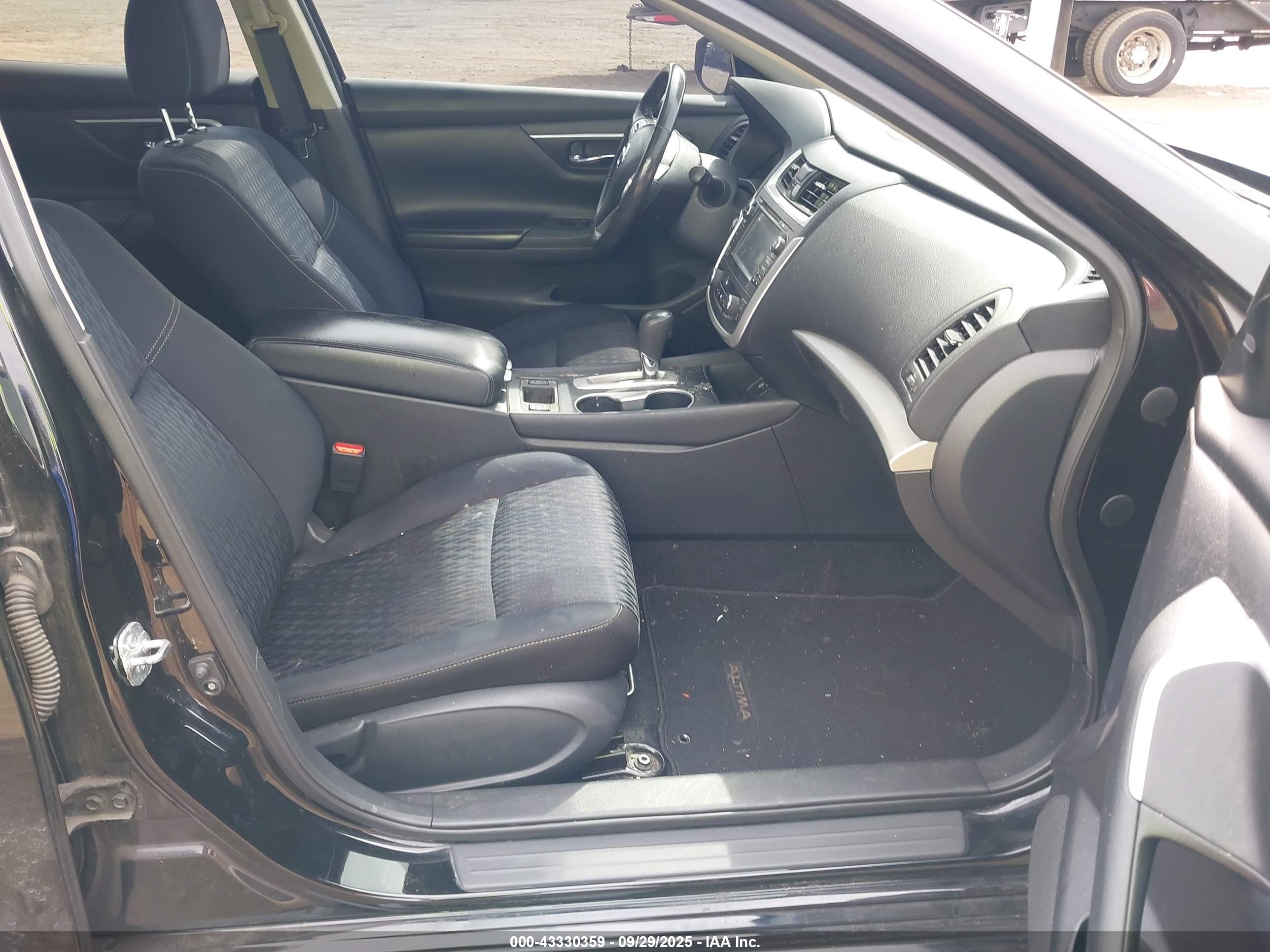 NISSAN ALTIMA image 5
