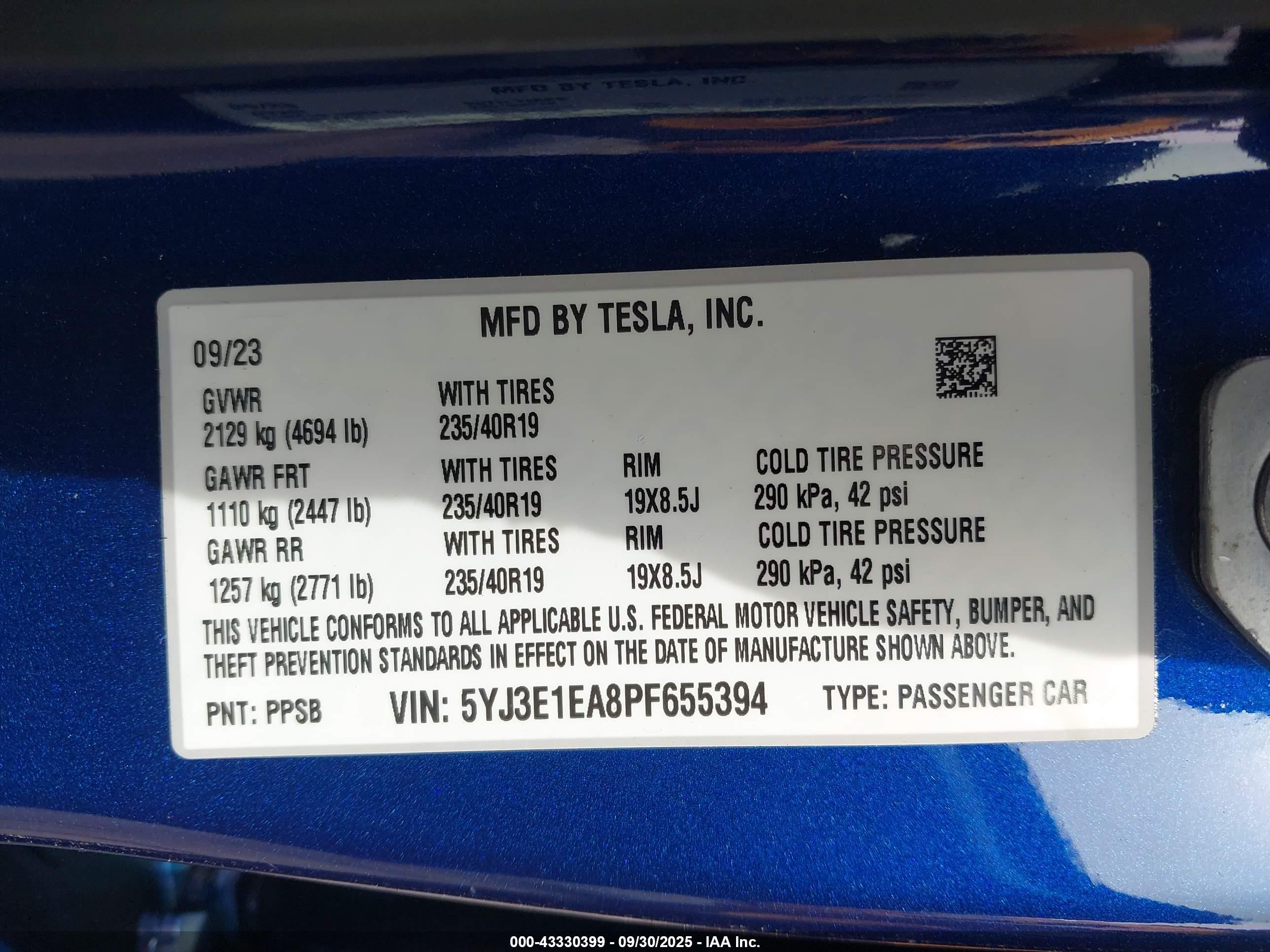 TESLA MODEL image 9