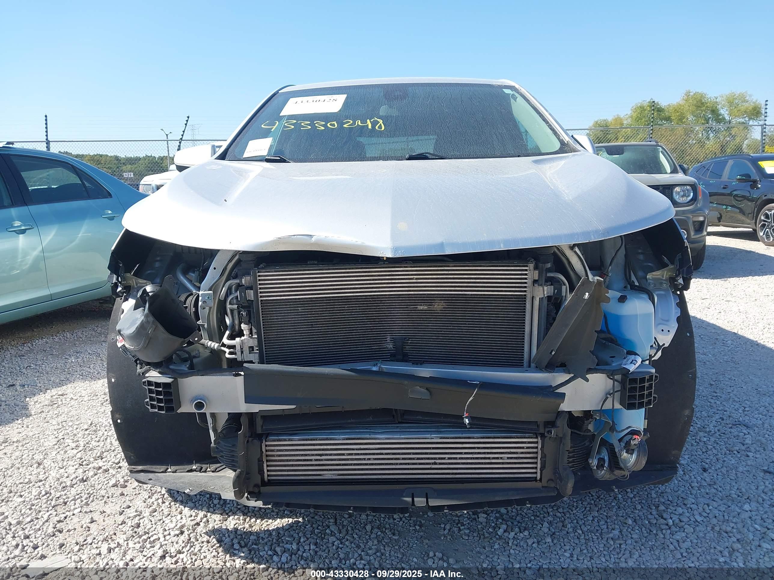 CHEVROLET EQUINOX image 6