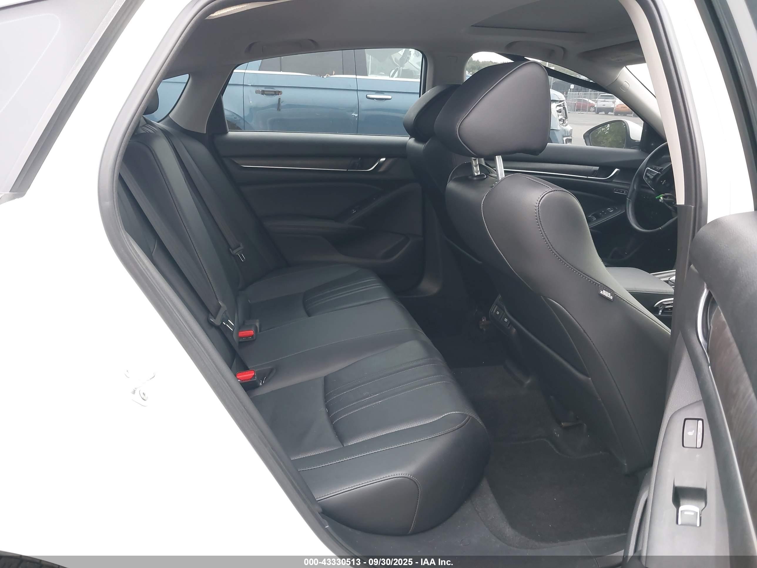 HONDA ACCORD image 8