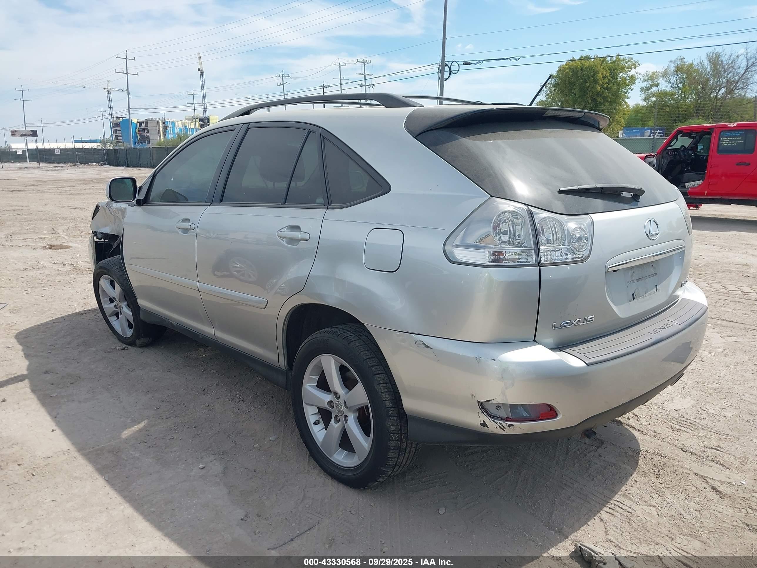 LEXUS RX image 3