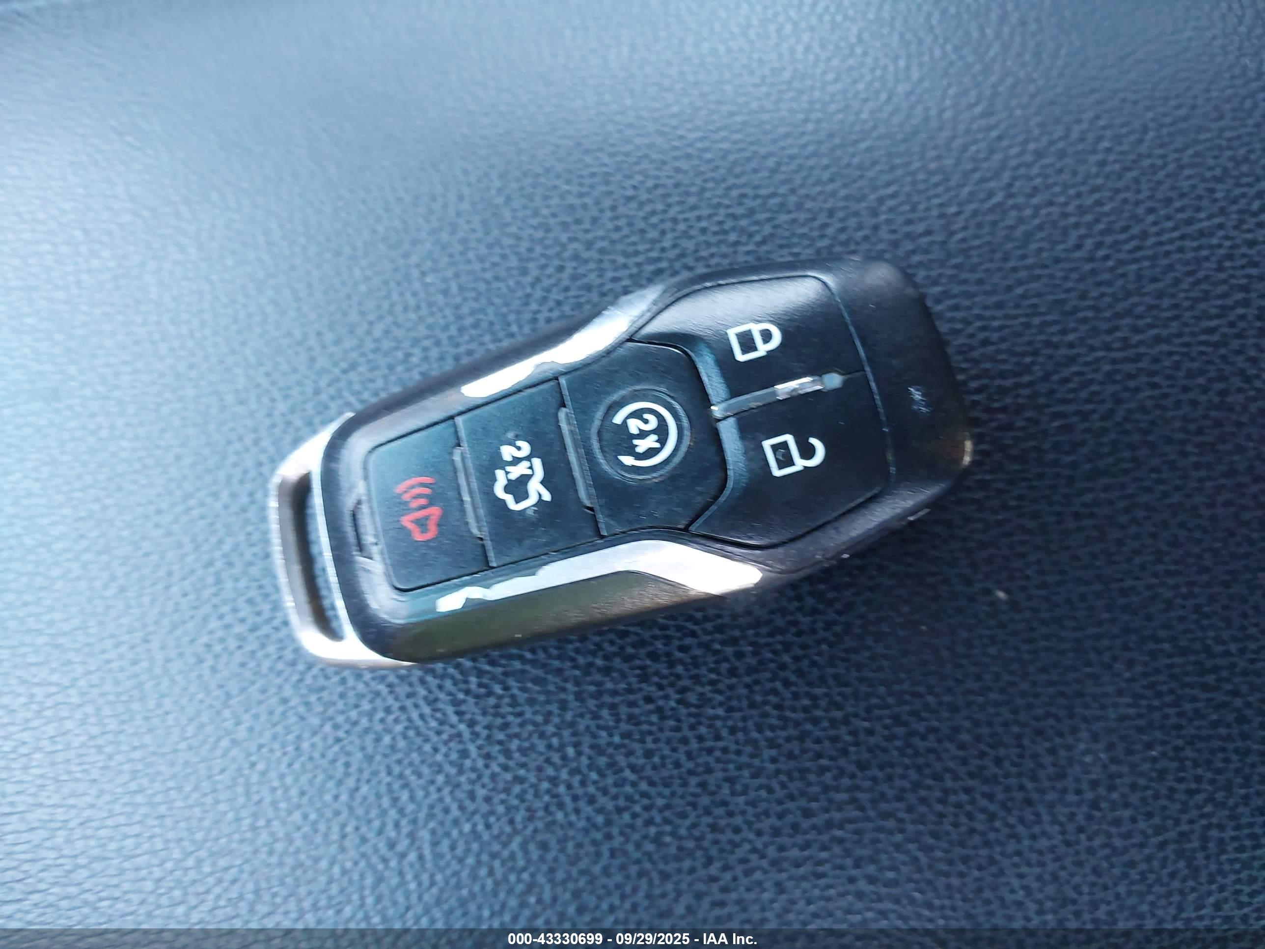 FORD EXPLORER image 11