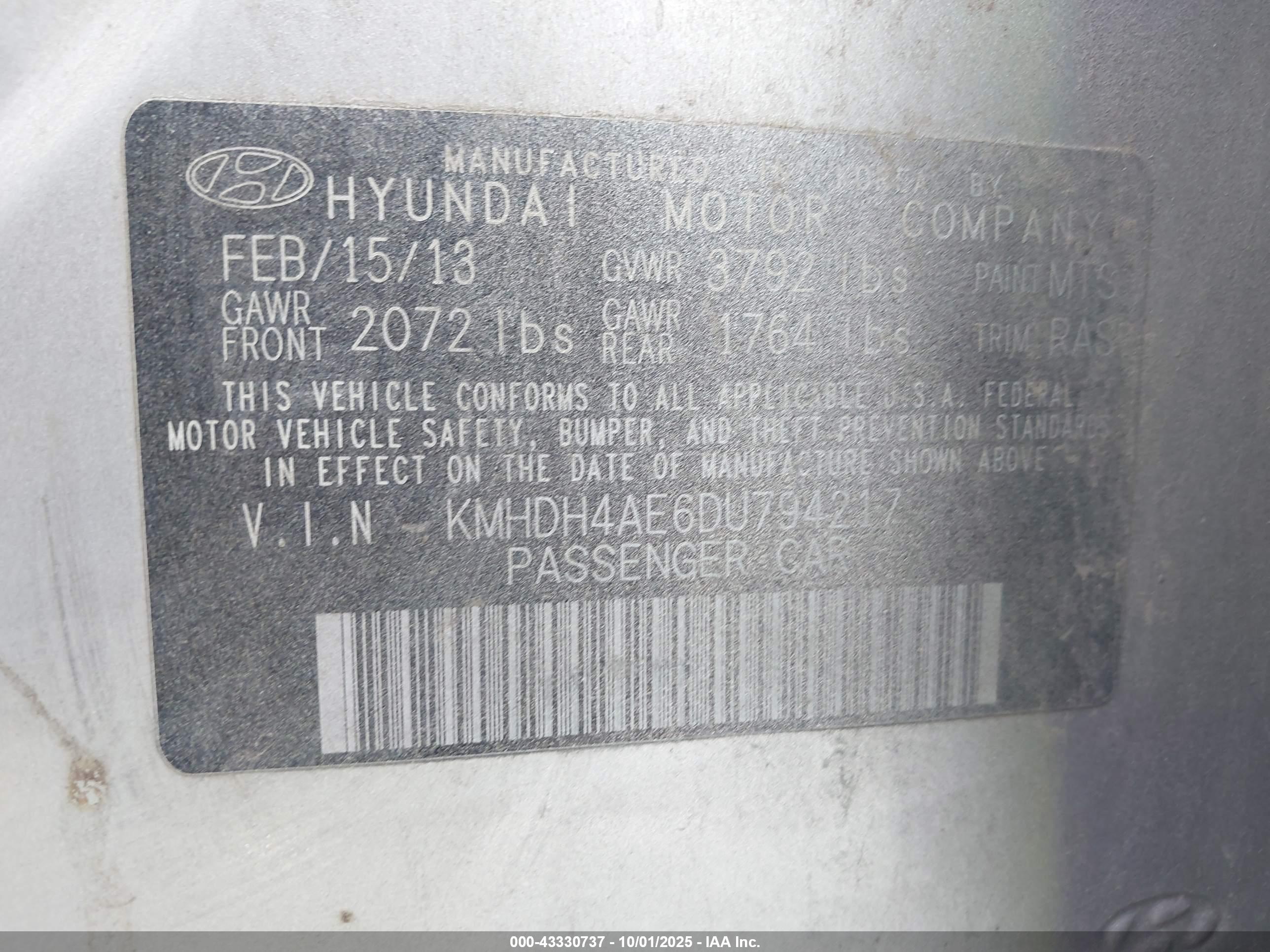 HYUNDAI ELANTRA image 9