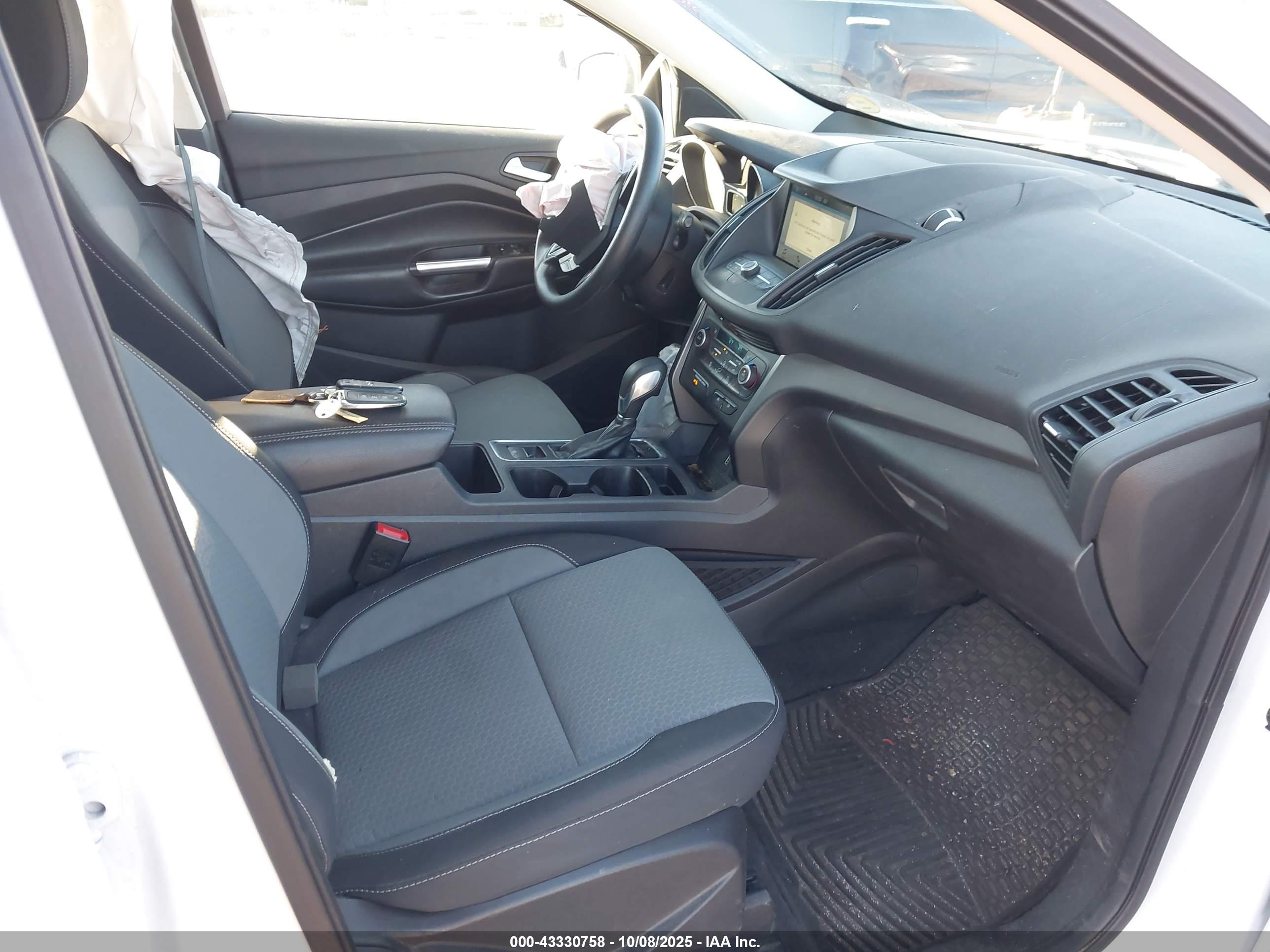 FORD ESCAPE image 5