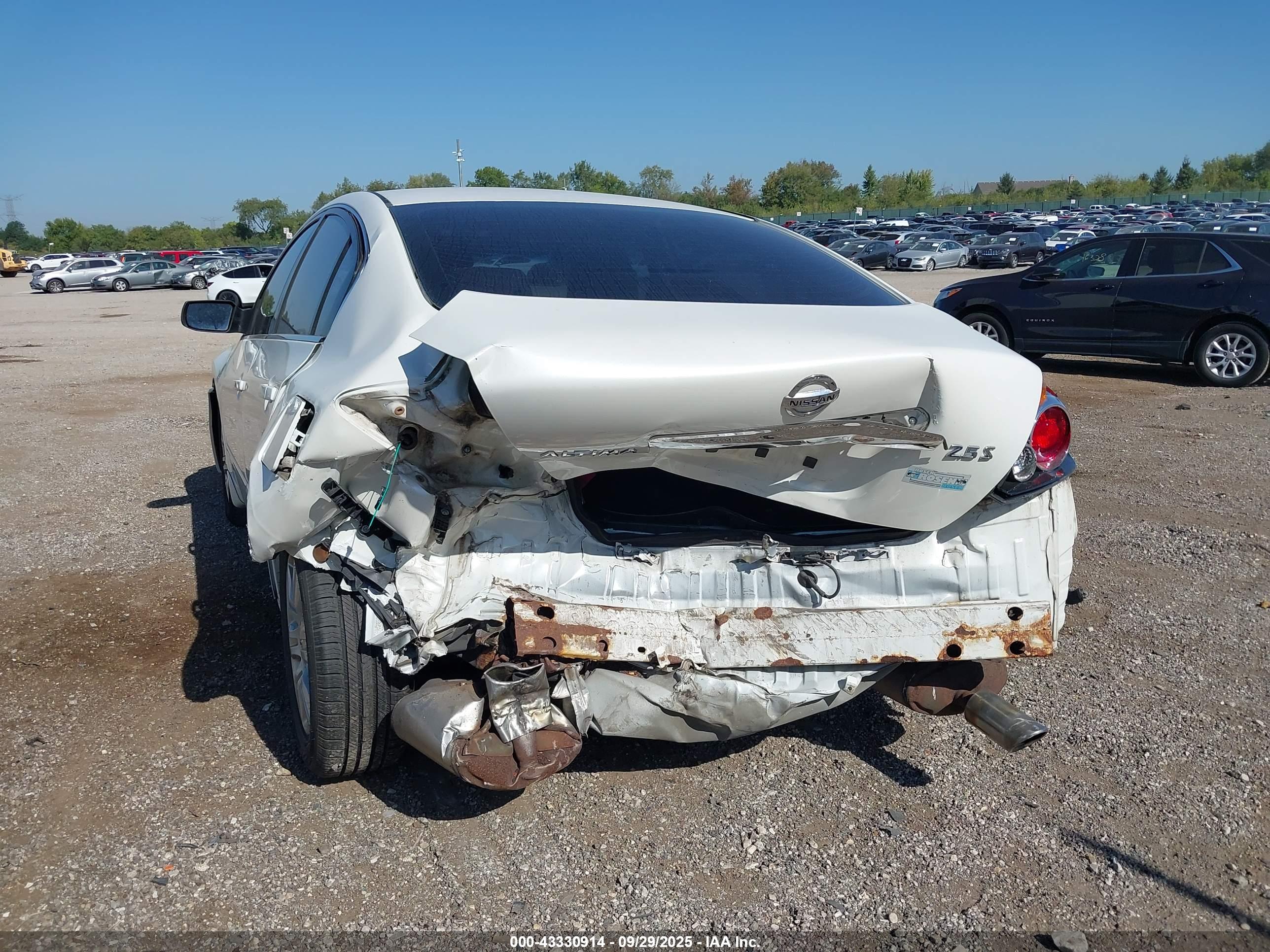 NISSAN ALTIMA image 6
