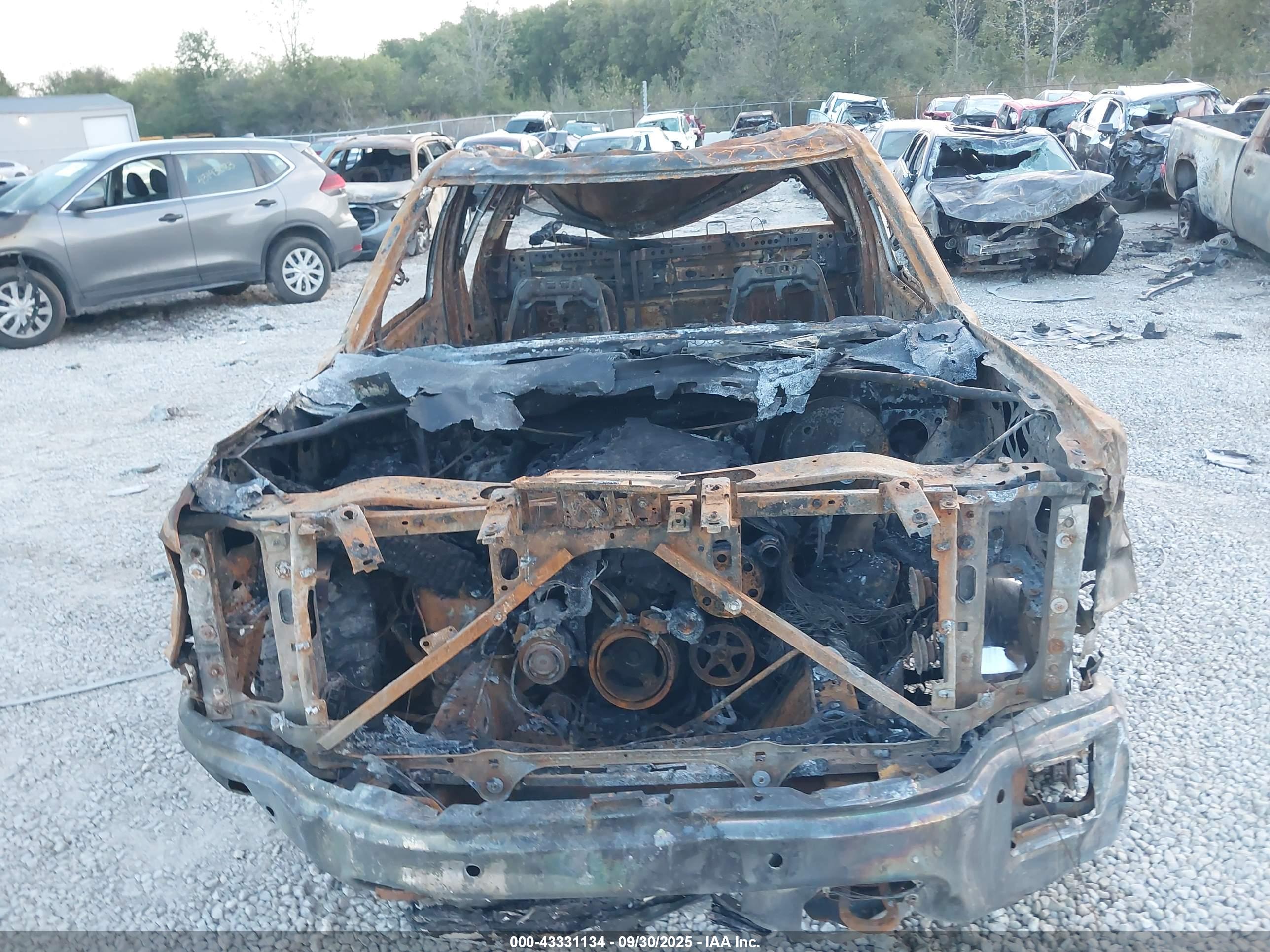 GMC SIERRA image 6