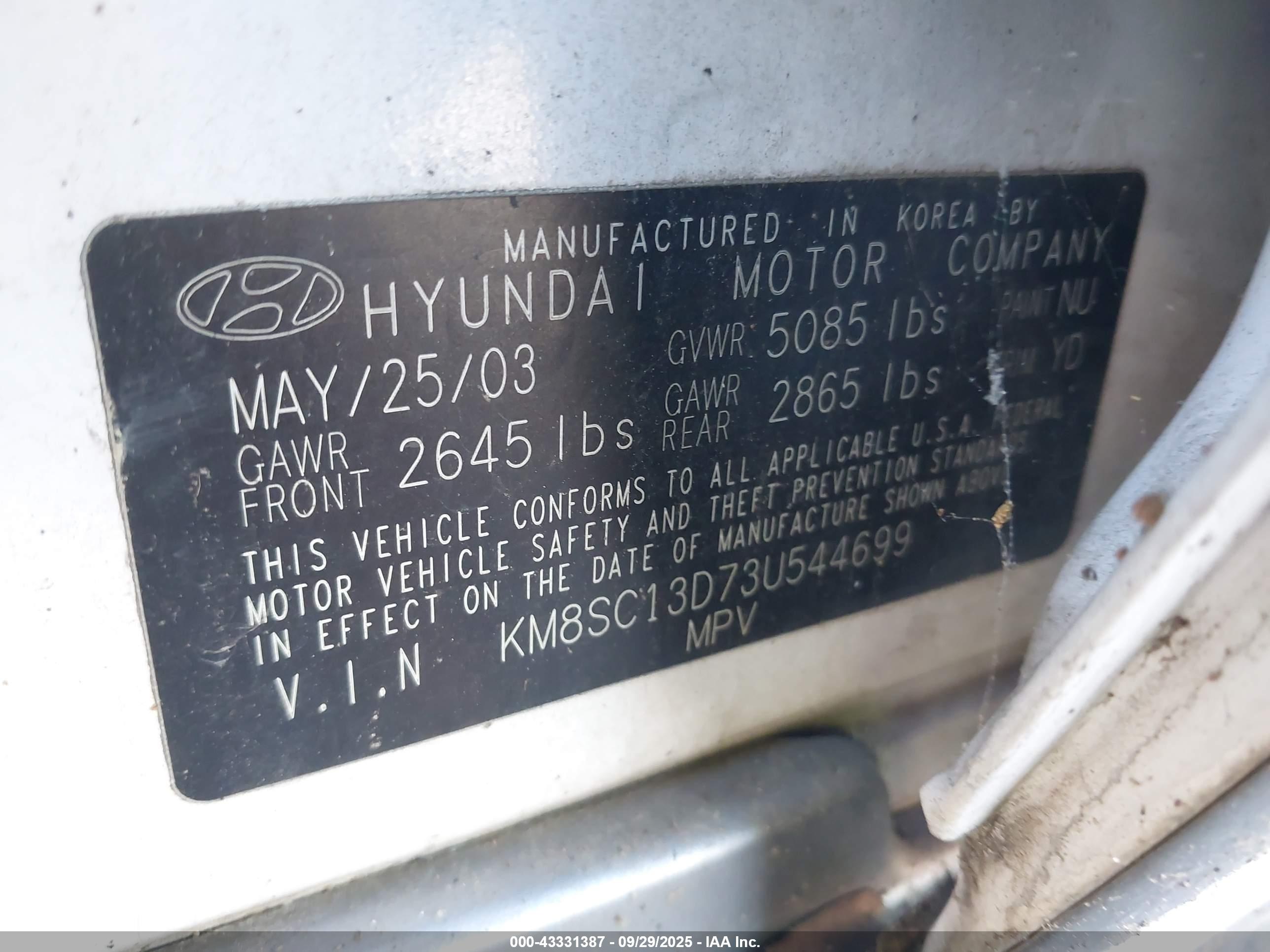 HYUNDAI SANTA image 9