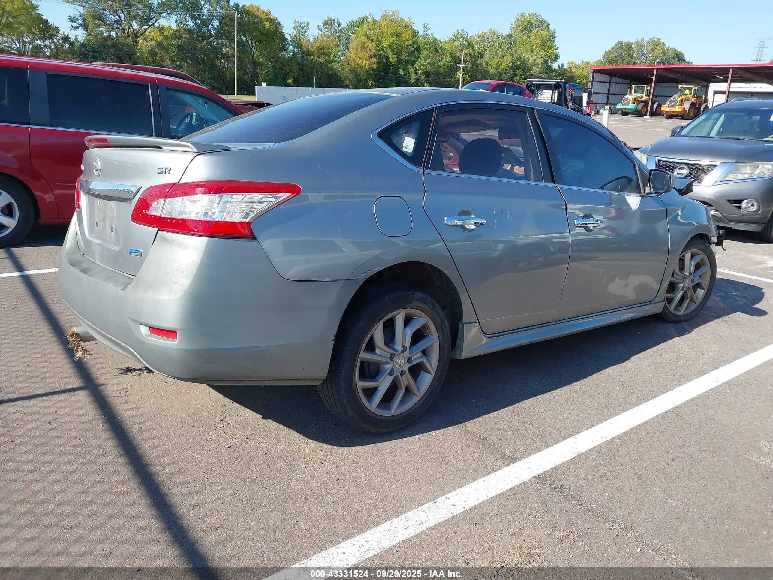 NISSAN SENTRA image 4