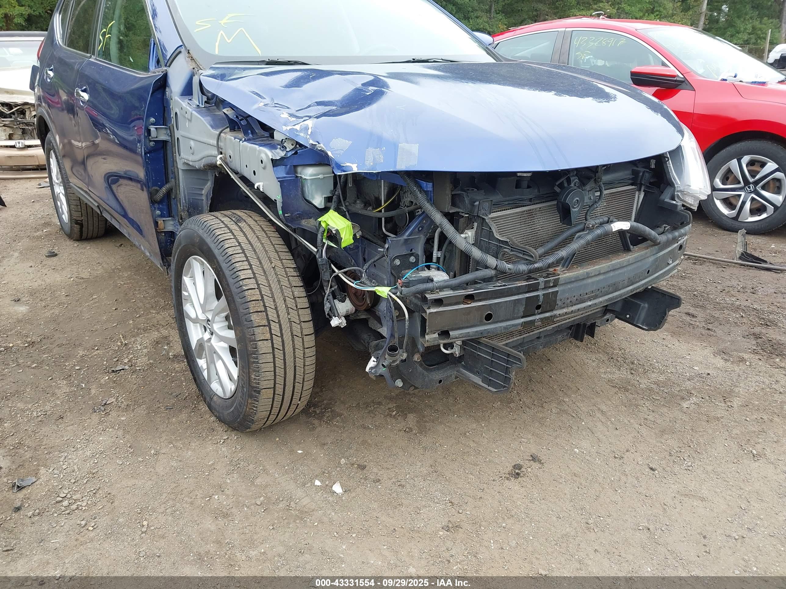 NISSAN ROGUE image 6