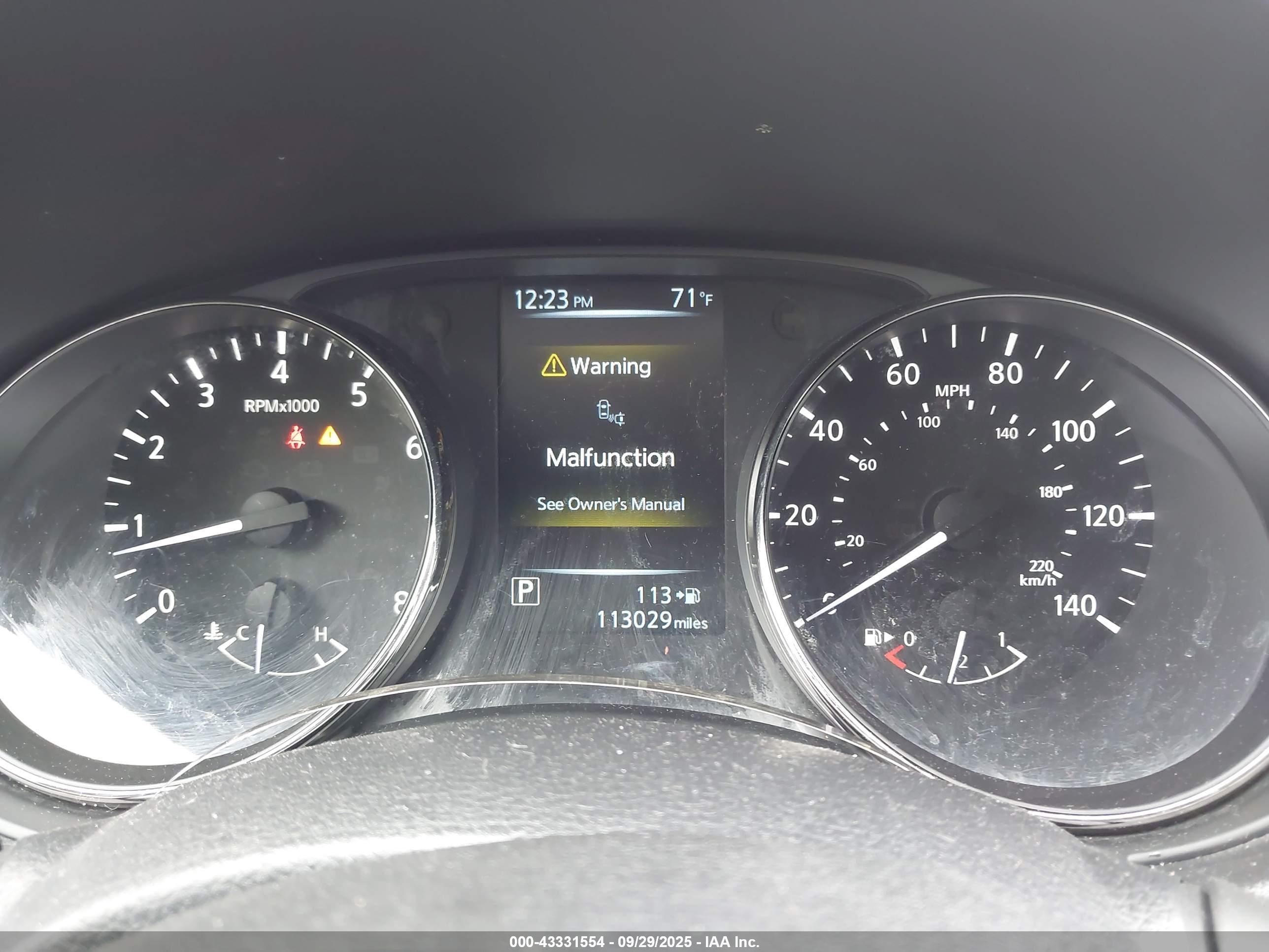 NISSAN ROGUE image 7