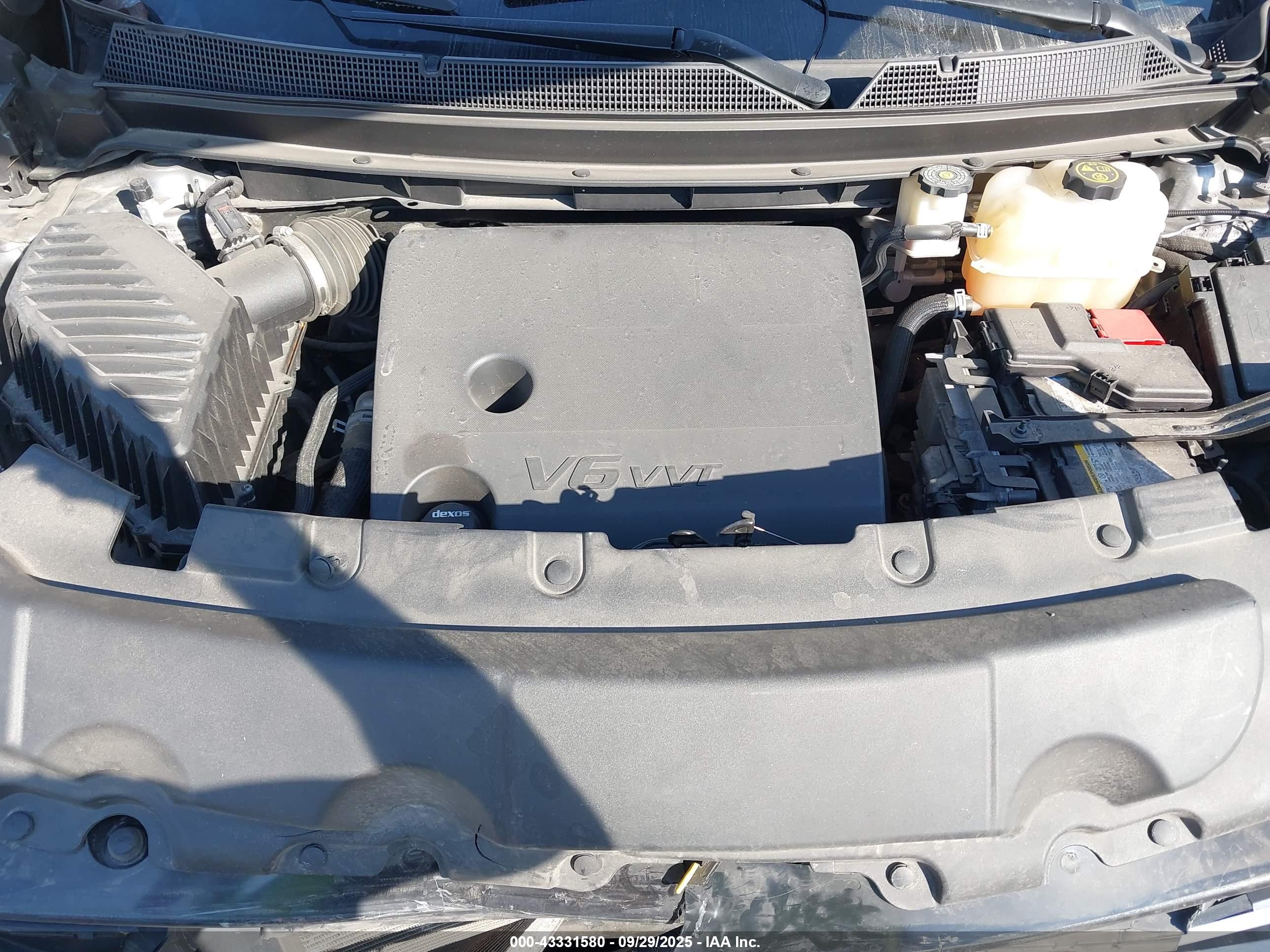 CHEVROLET TRAVERSE image 10