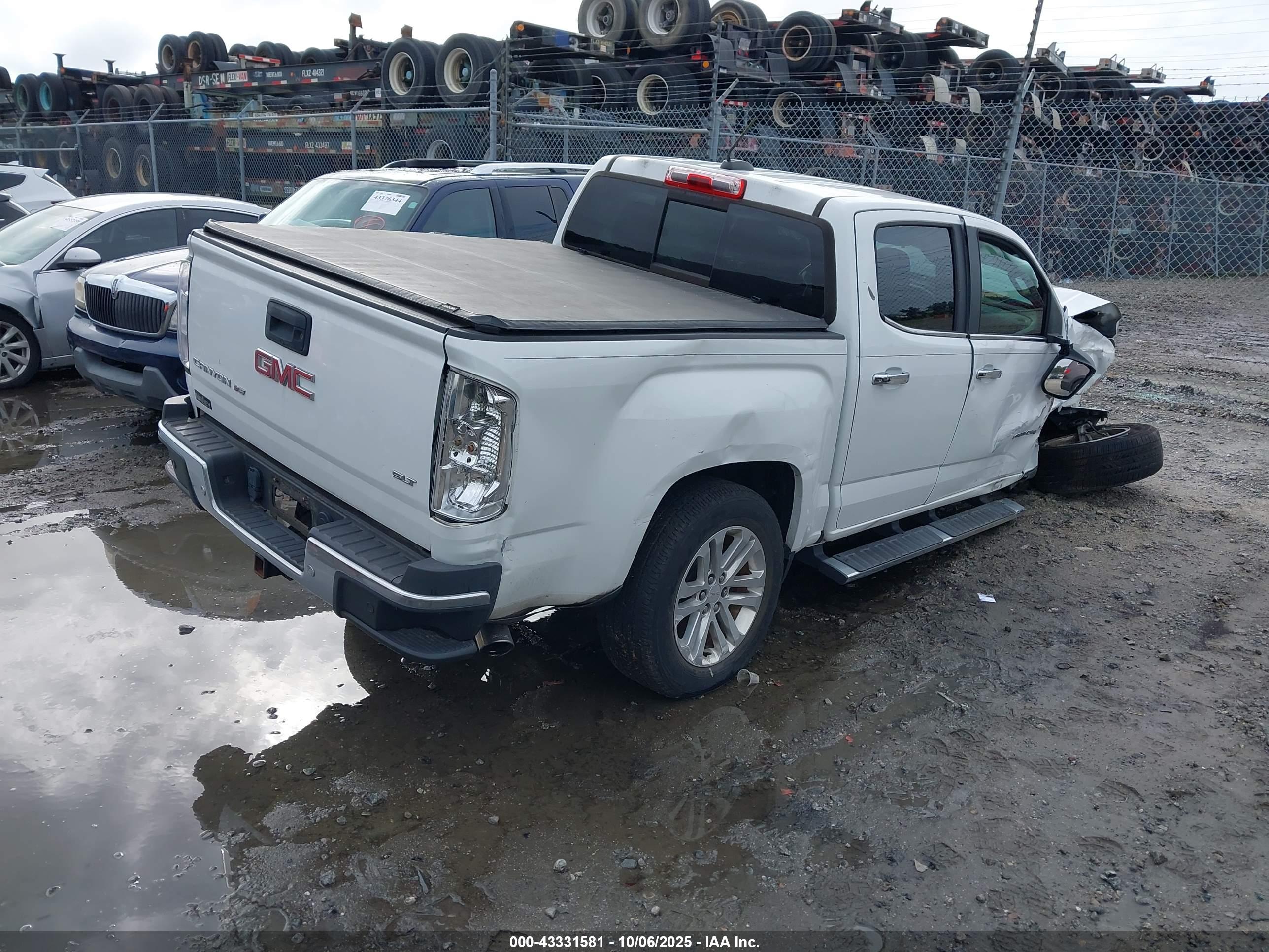 GMC CANYON image 4