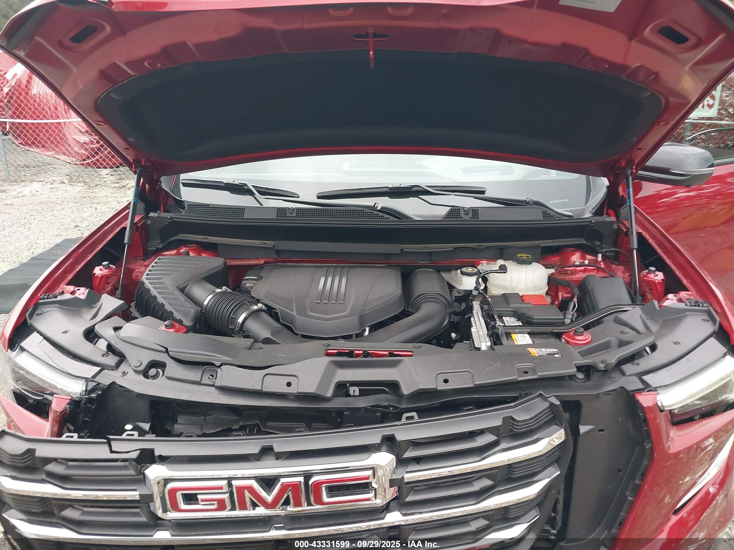 GMC ACADIA image 10