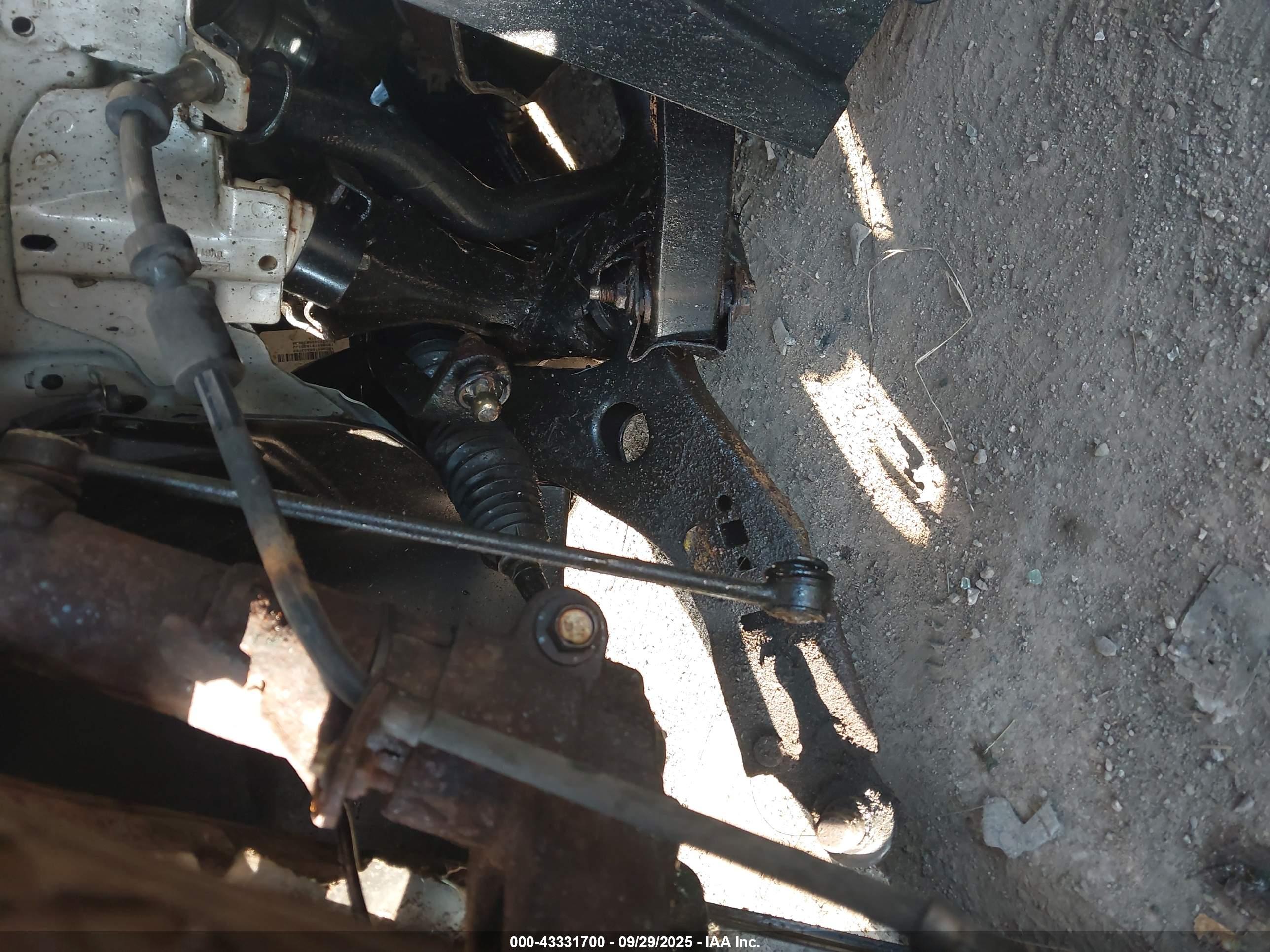 FORD ESCAPE image 6