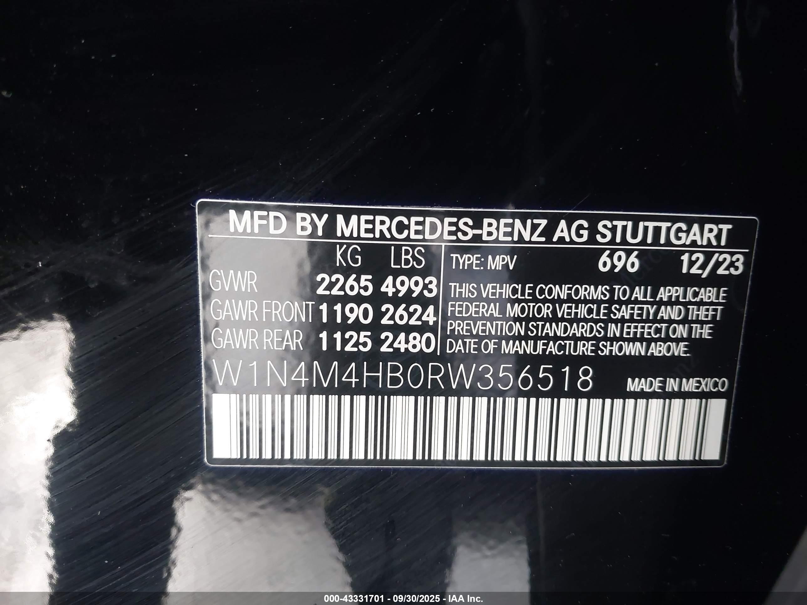 MERCEDES-BENZ GLB image 9