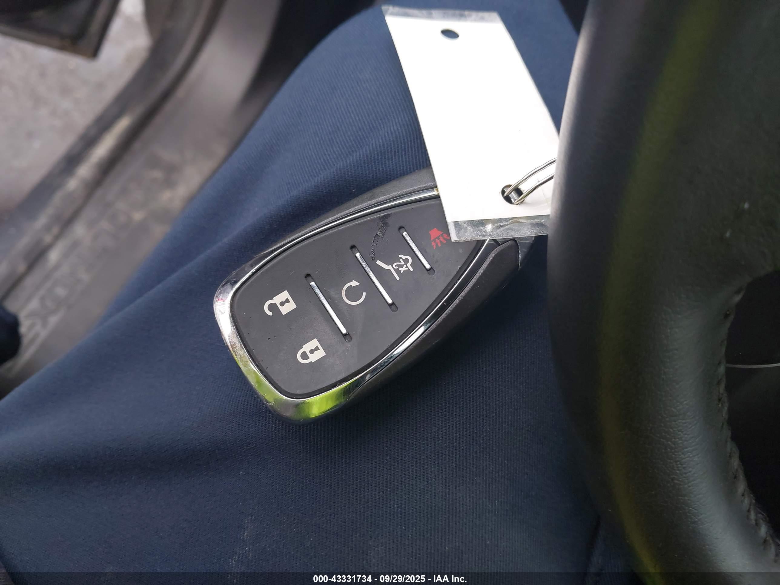 CHEVROLET EQUINOX image 11