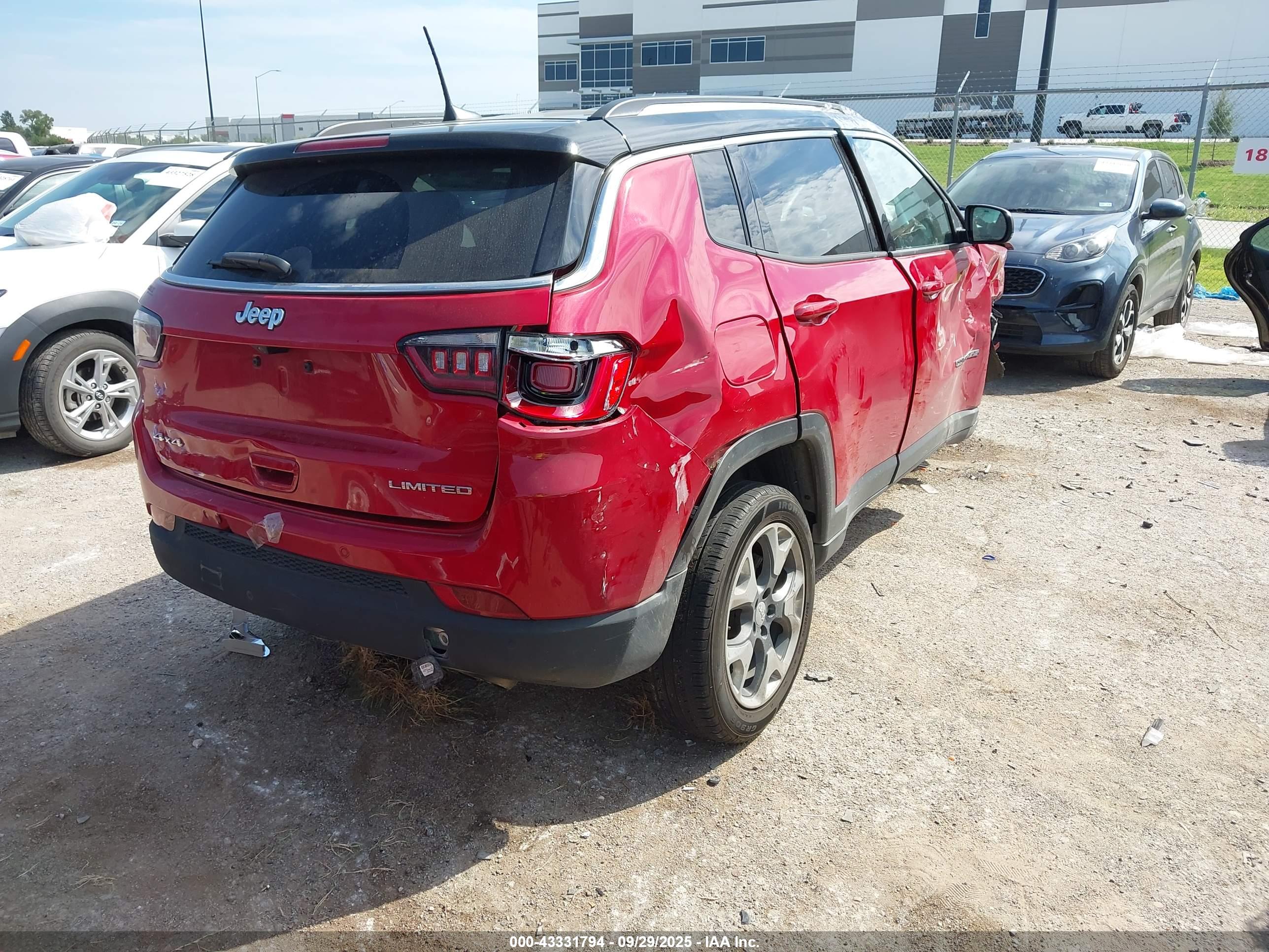 JEEP COMPASS image 4