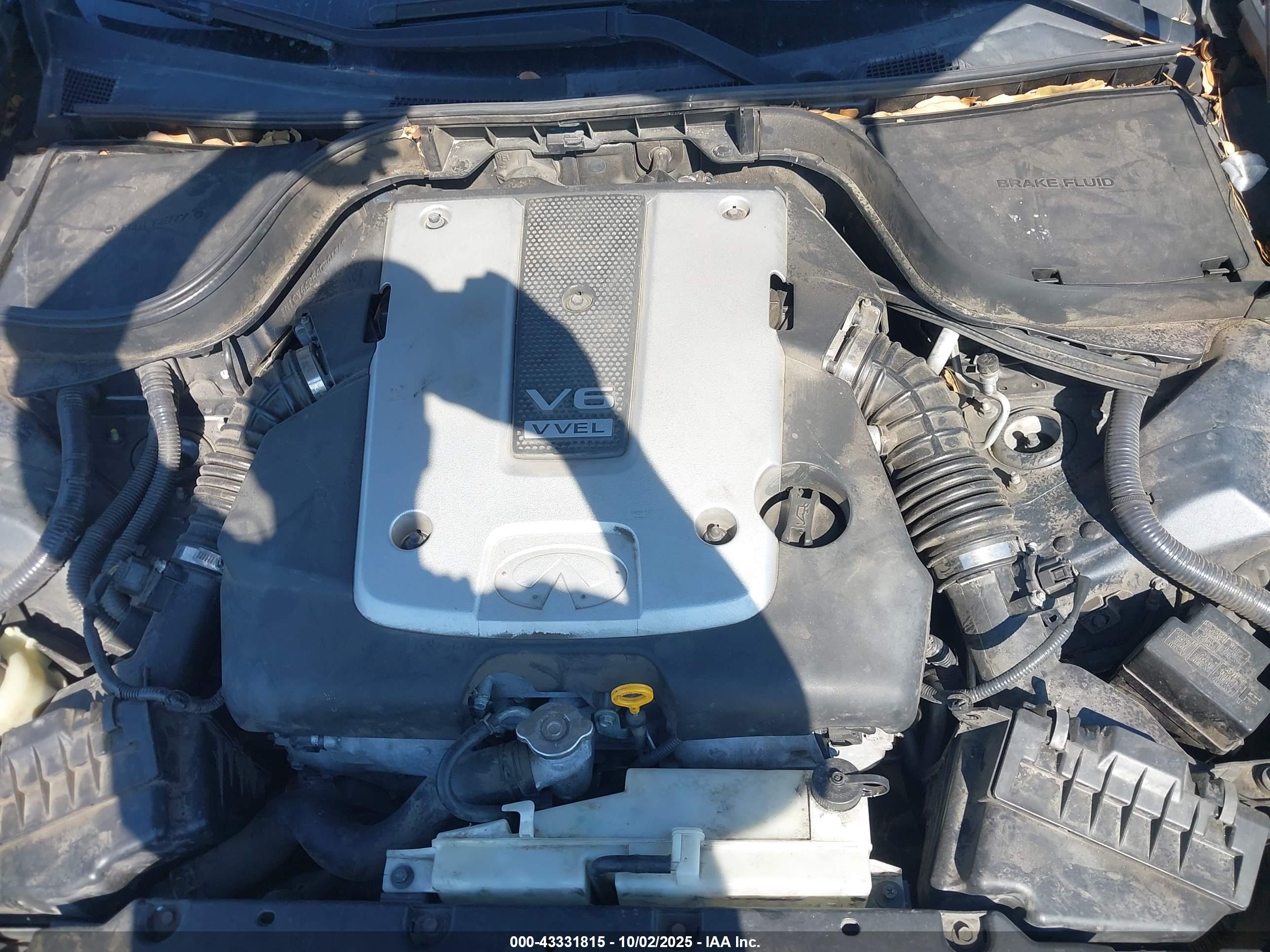 INFINITI G37 image 10