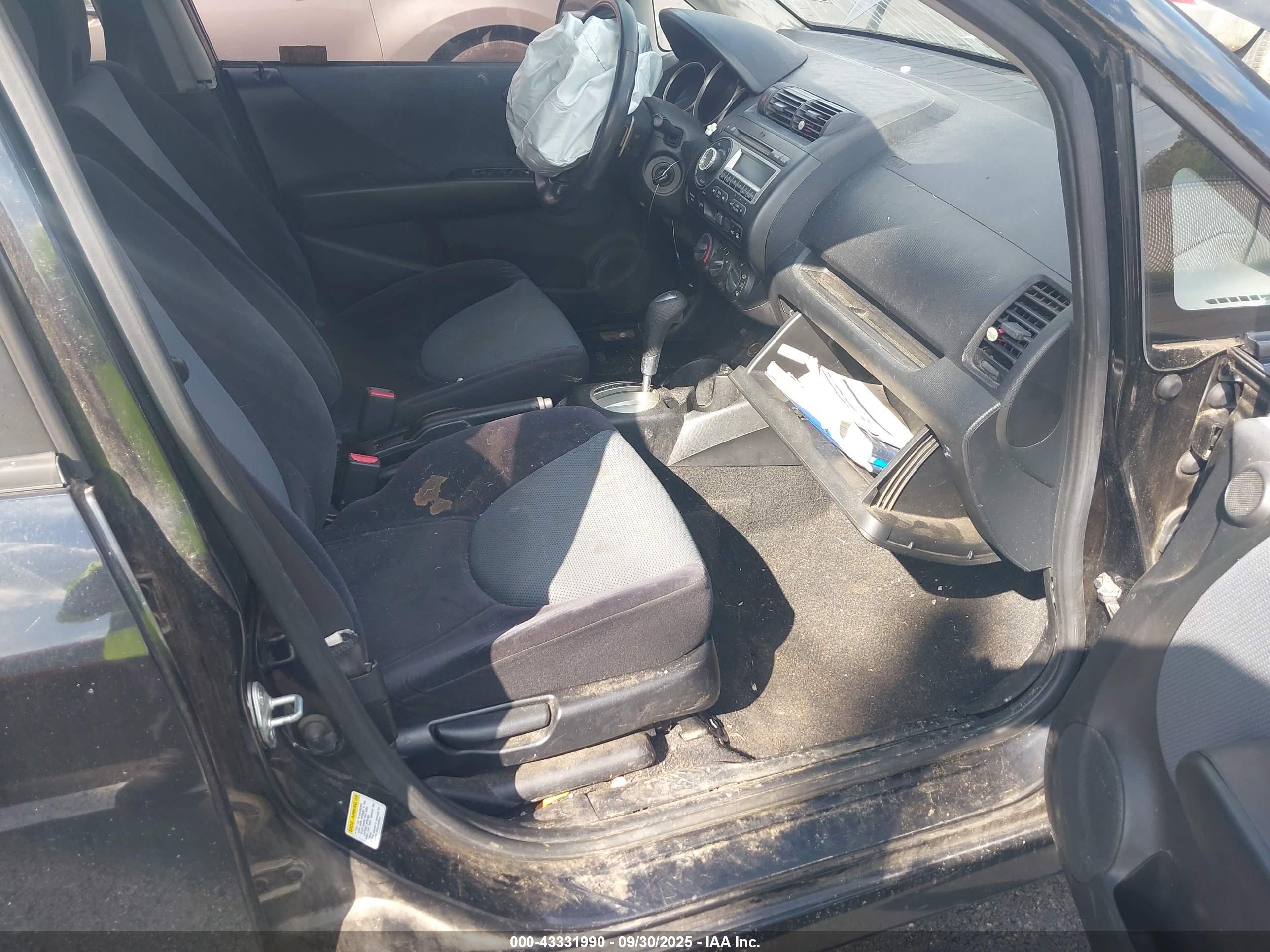 HONDA FIT image 5