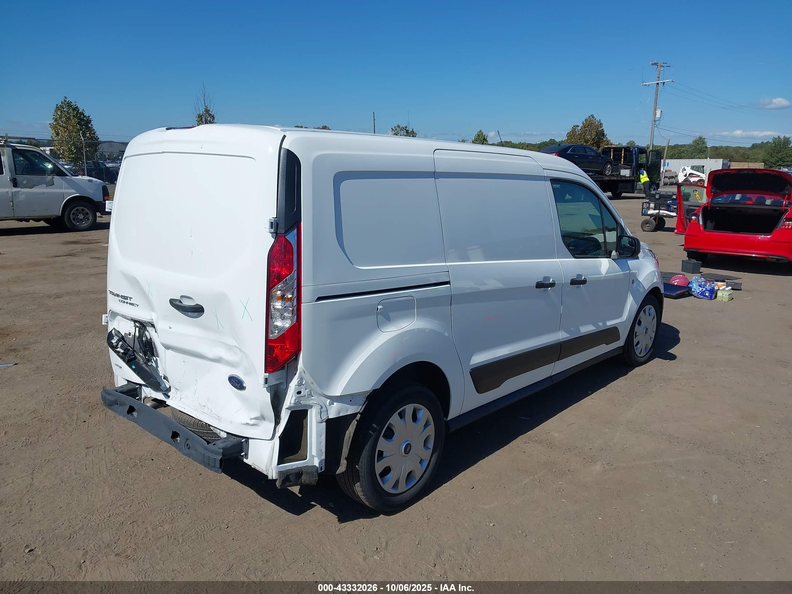 FORD TRANSIT image 4