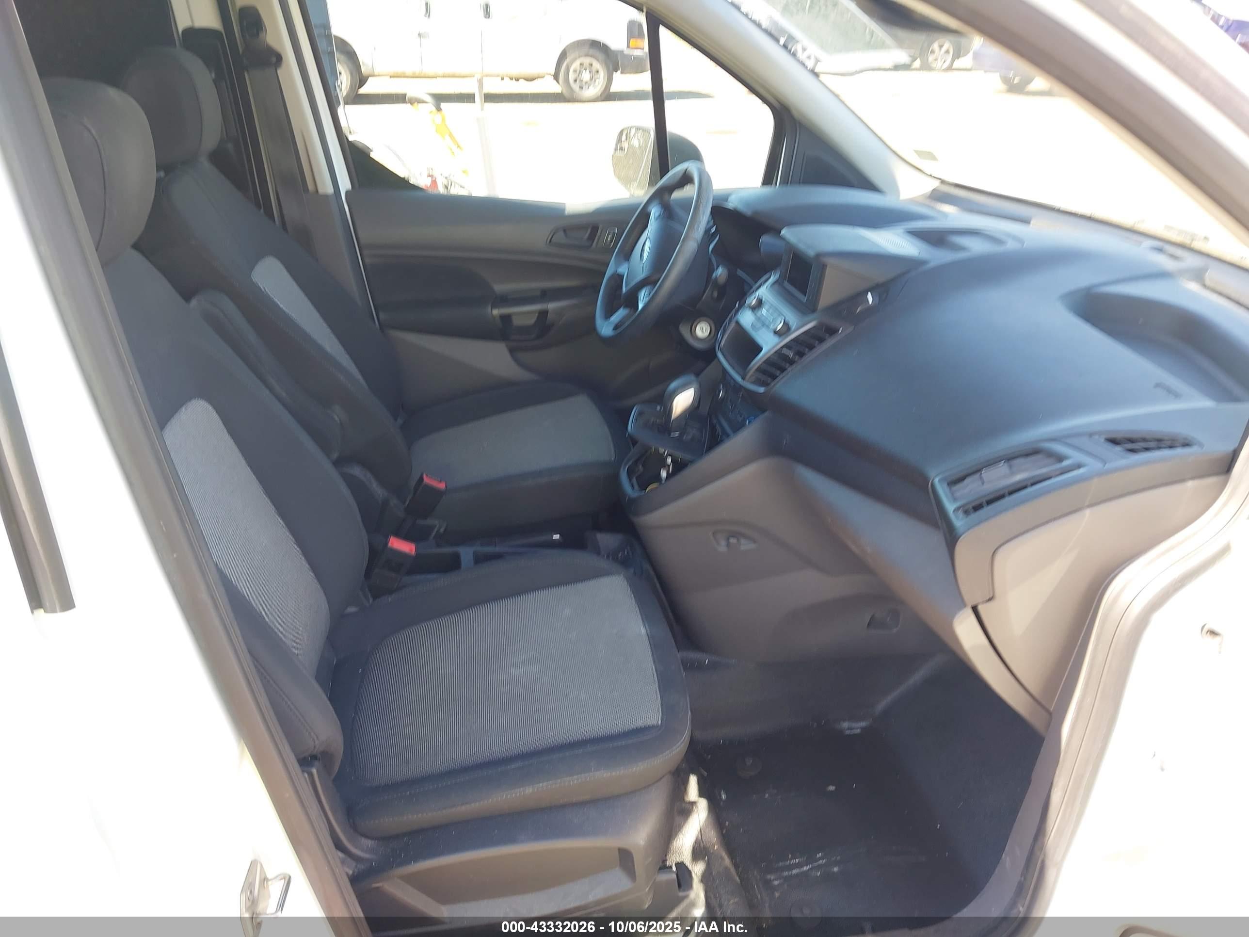 FORD TRANSIT image 5