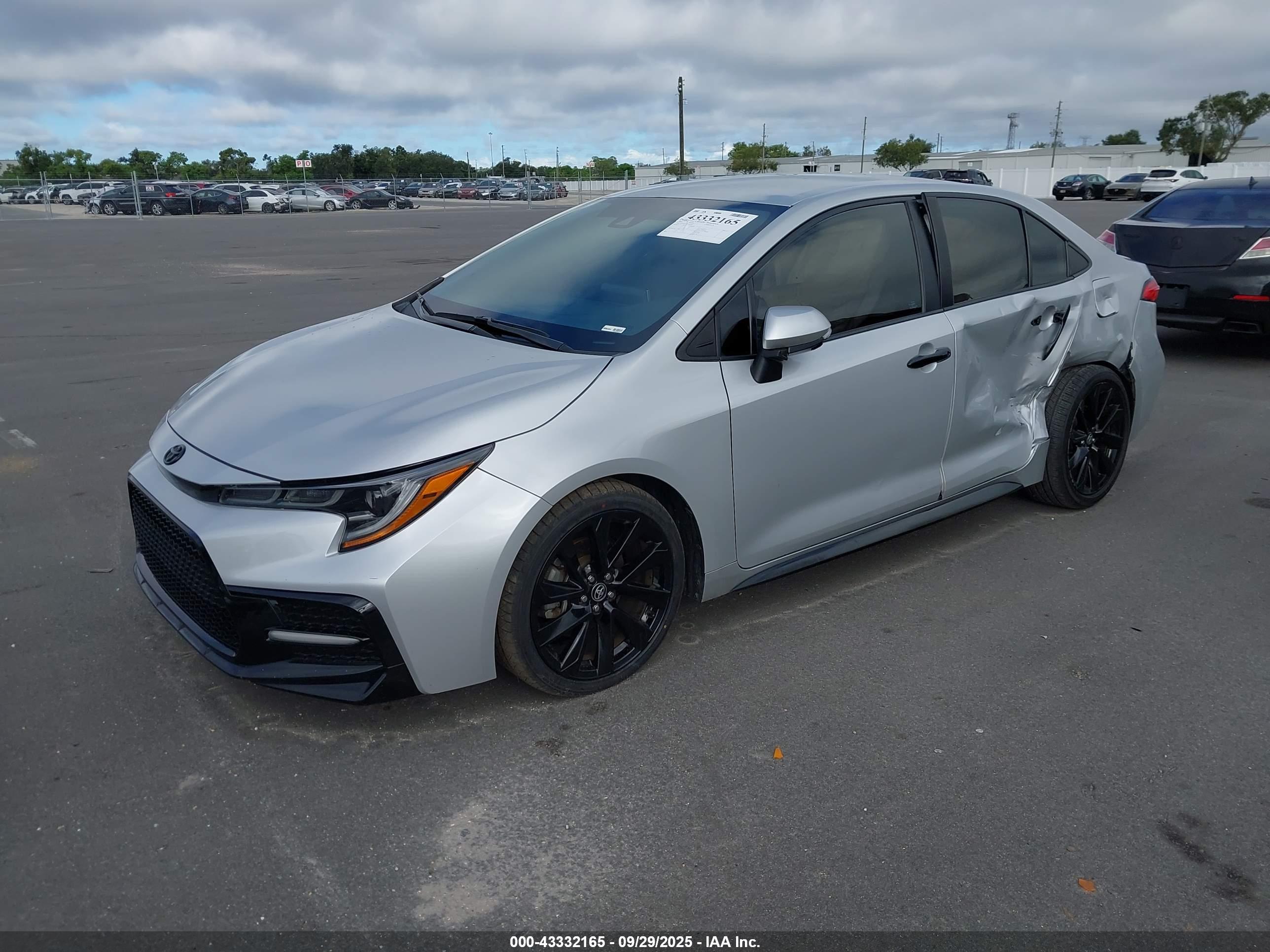 TOYOTA COROLLA image 2