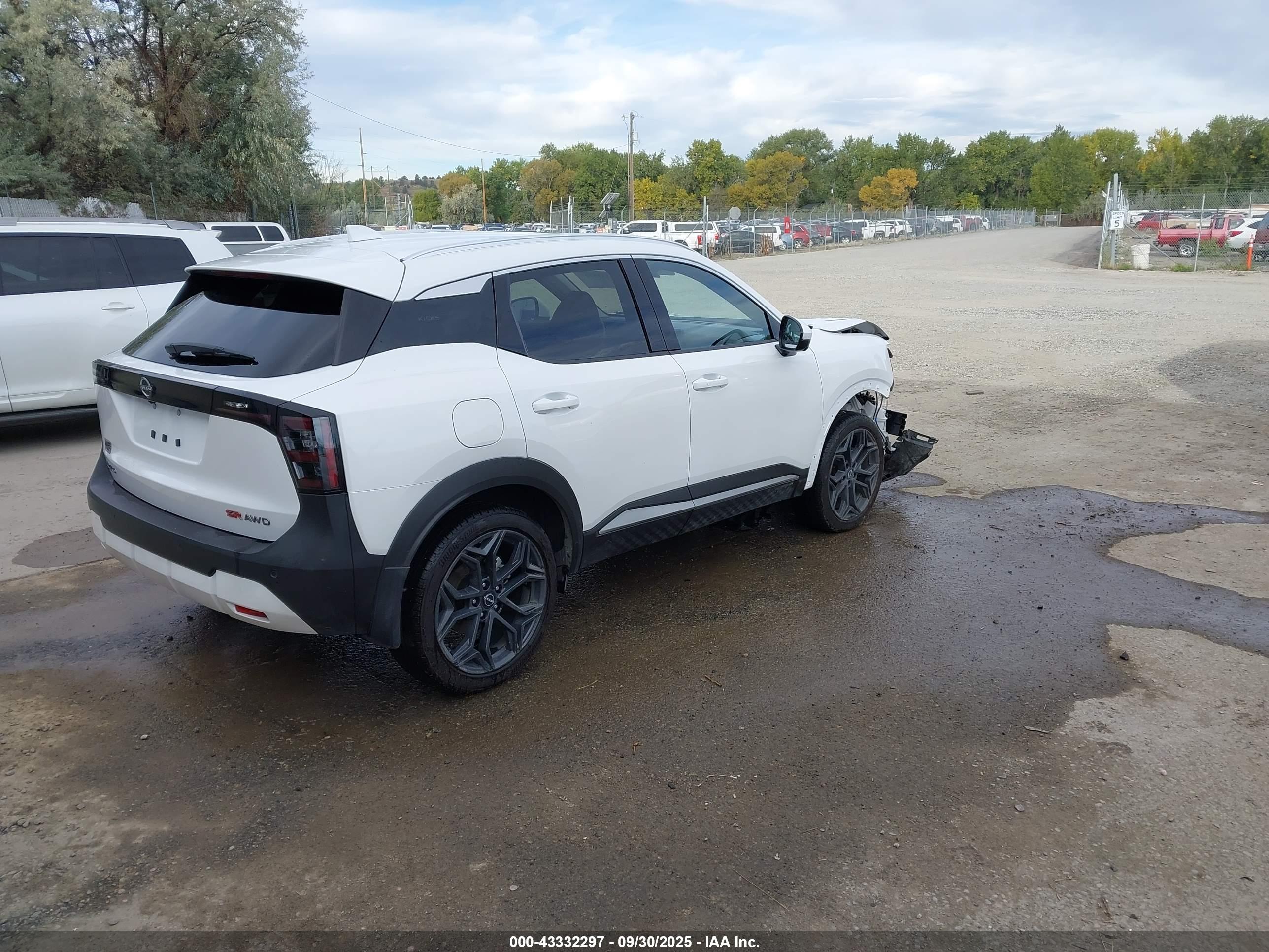 NISSAN KICKS image 4